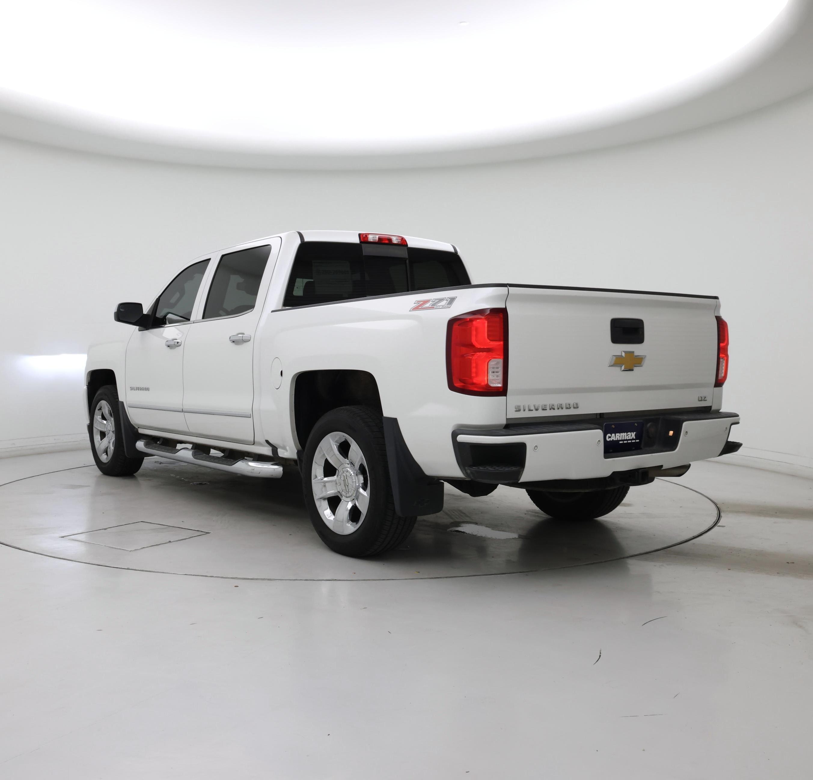 Thumbnail: 2017 Chevrolet Silverado 1500 - 2