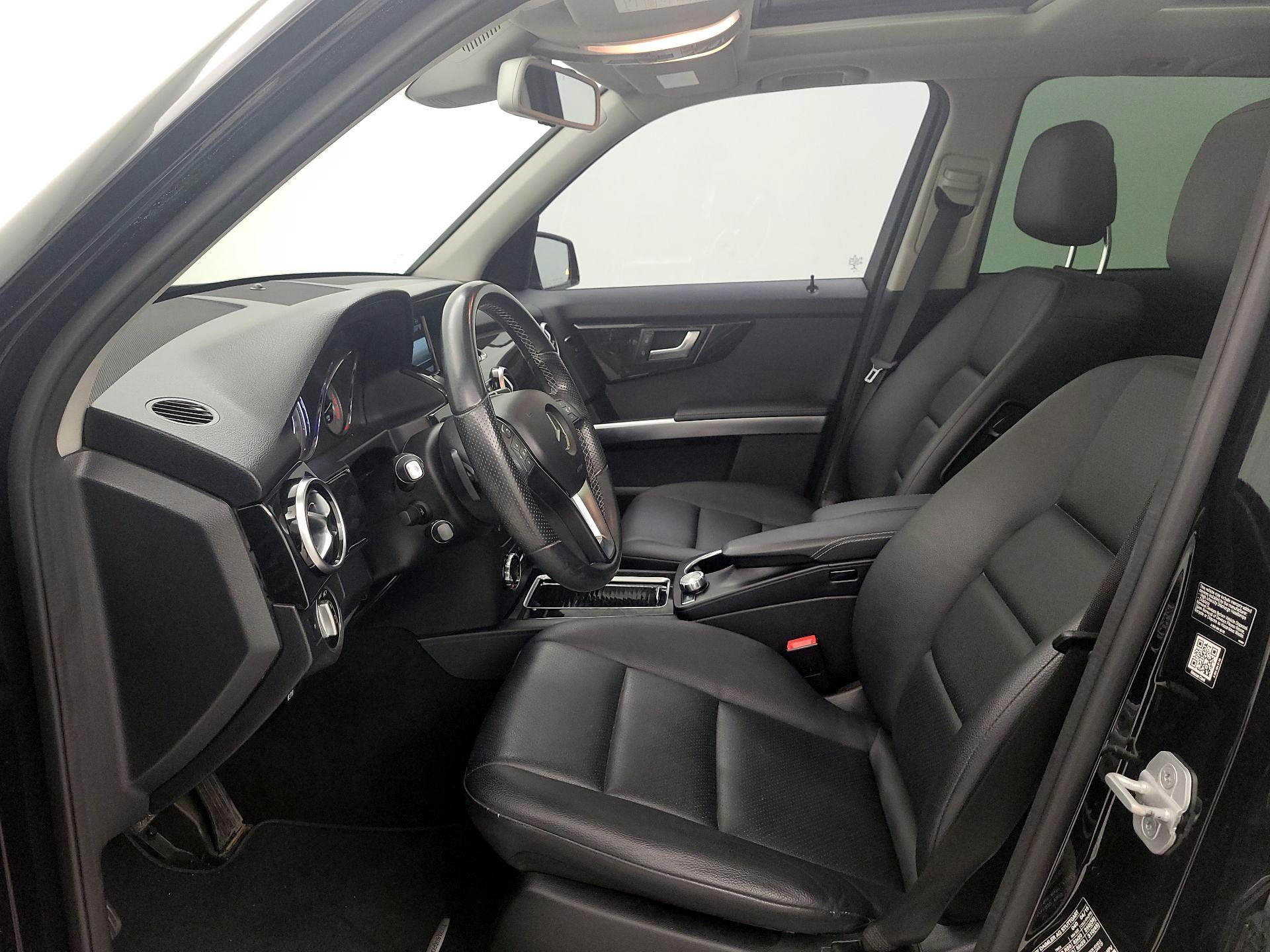 Thumbnail: 2015 Mercedes-Benz GLK - 11