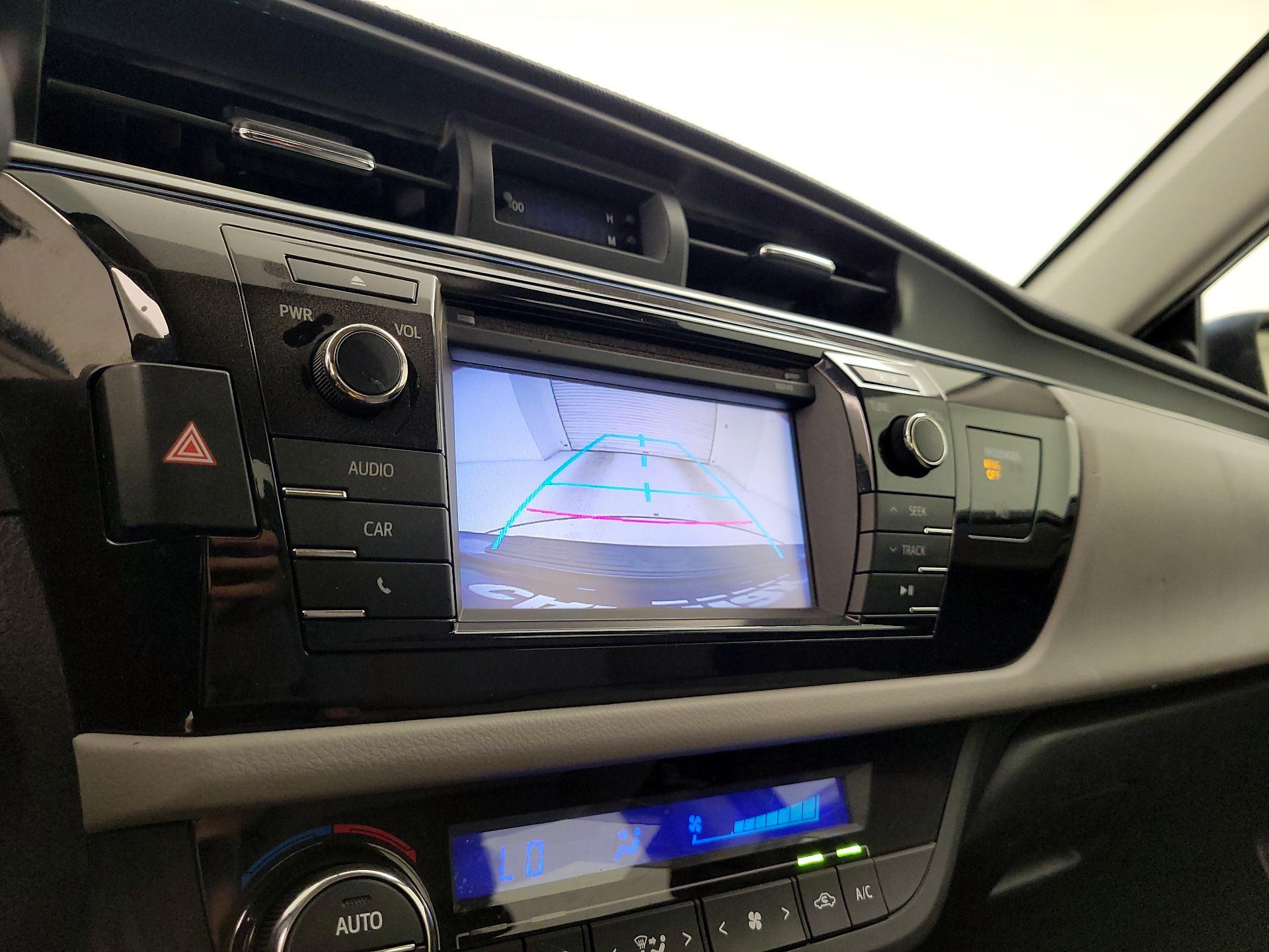 Thumbnail: 2015 Toyota Corolla - 14