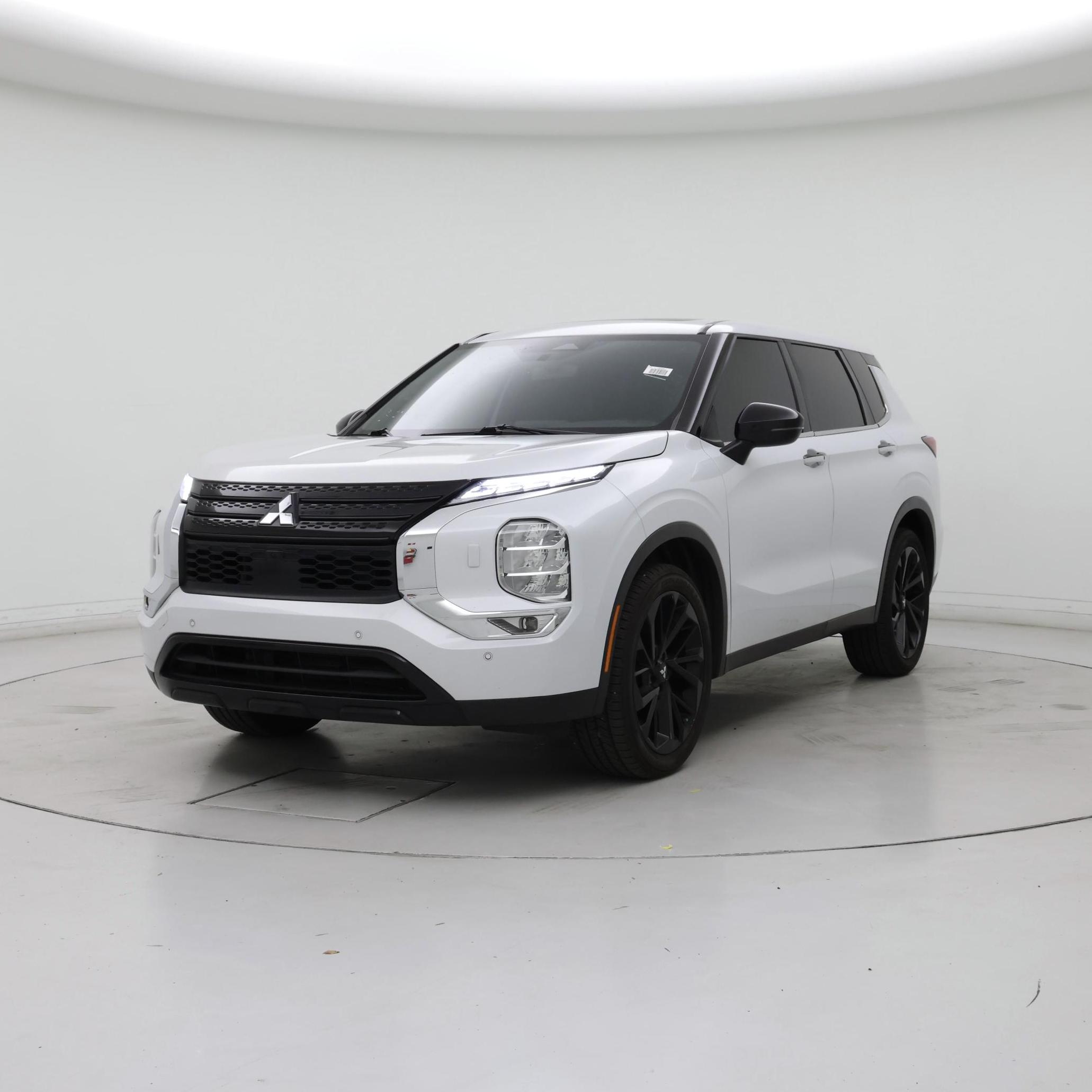 Thumbnail: 2022 Mitsubishi Outlander - 4
