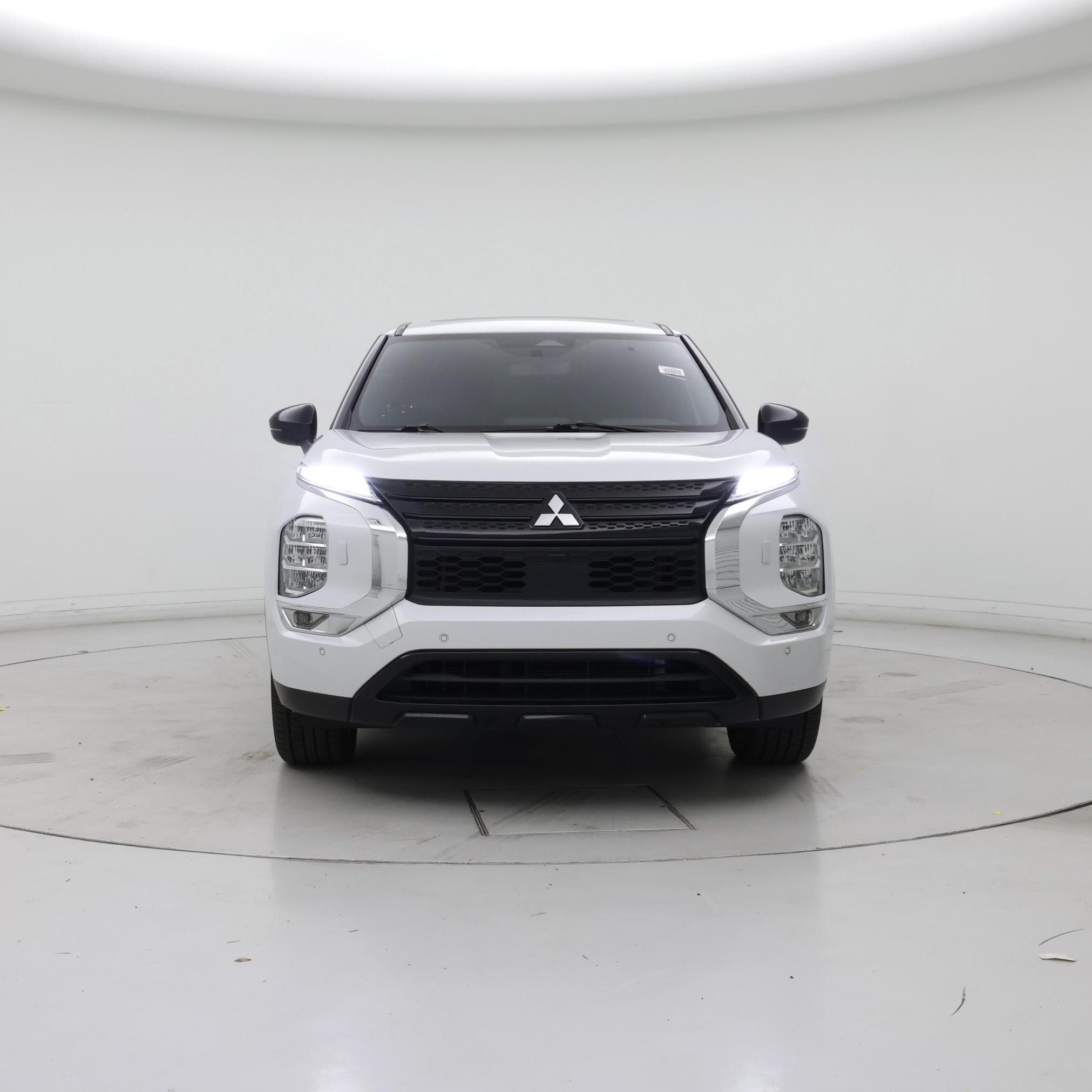 Thumbnail: 2022 Mitsubishi Outlander - 5