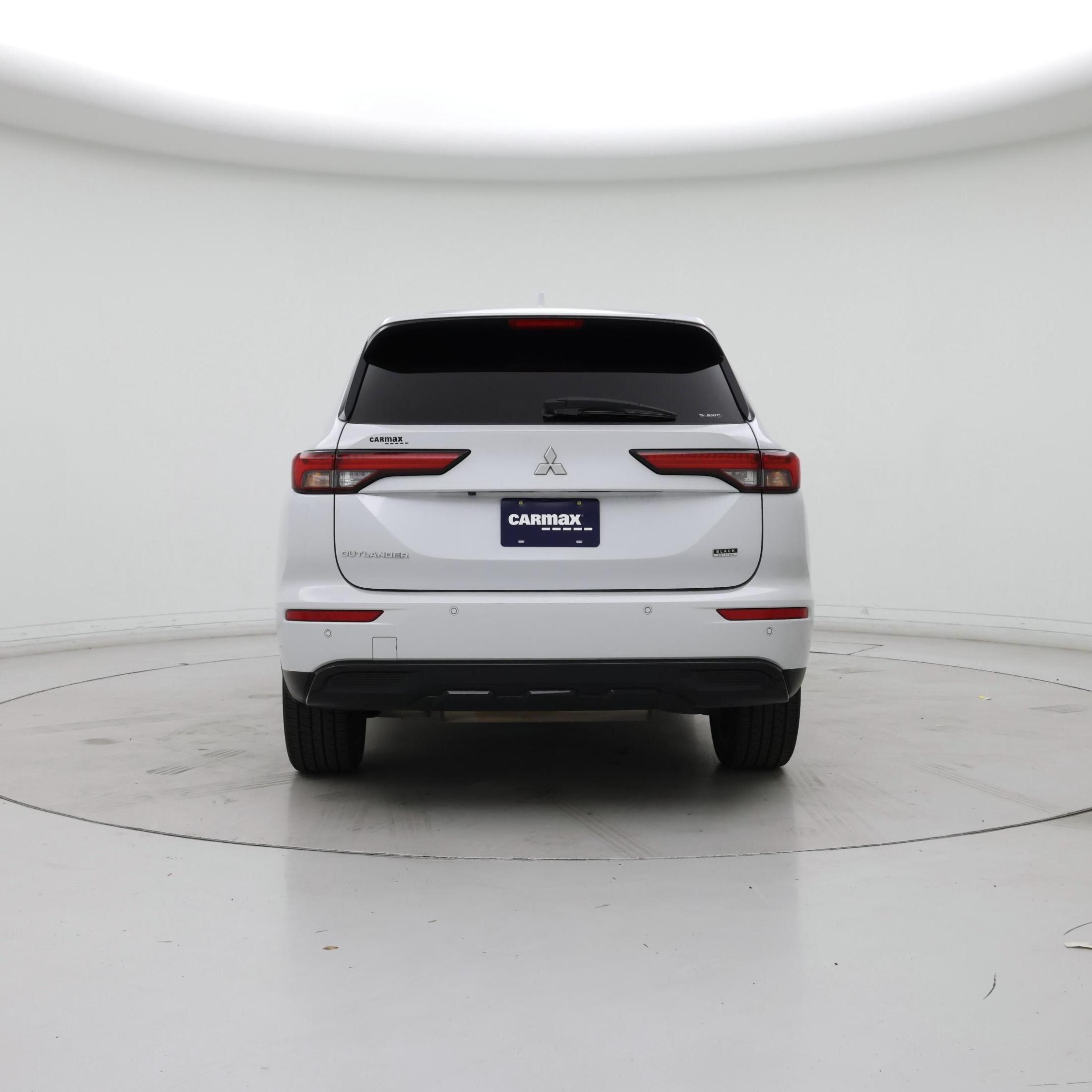 Thumbnail: 2022 Mitsubishi Outlander - 6