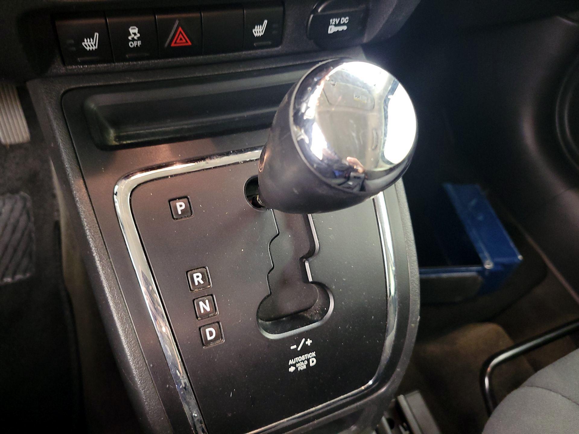 Thumbnail: 2014 Jeep Patriot - 15