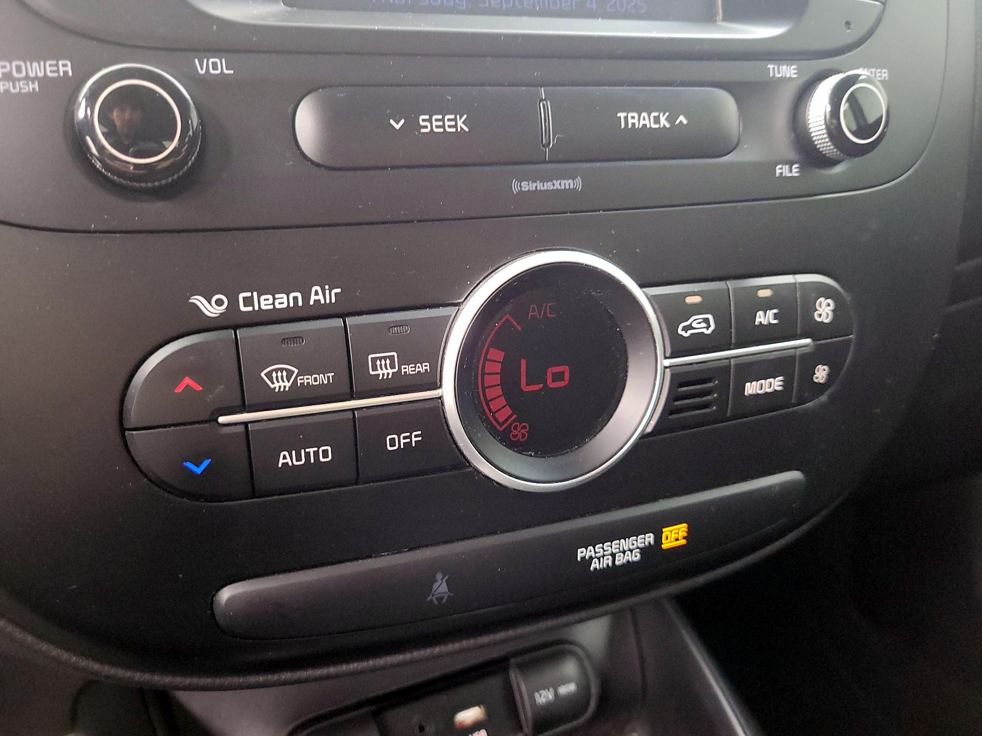 Thumbnail: 2017 Kia Soul - 16