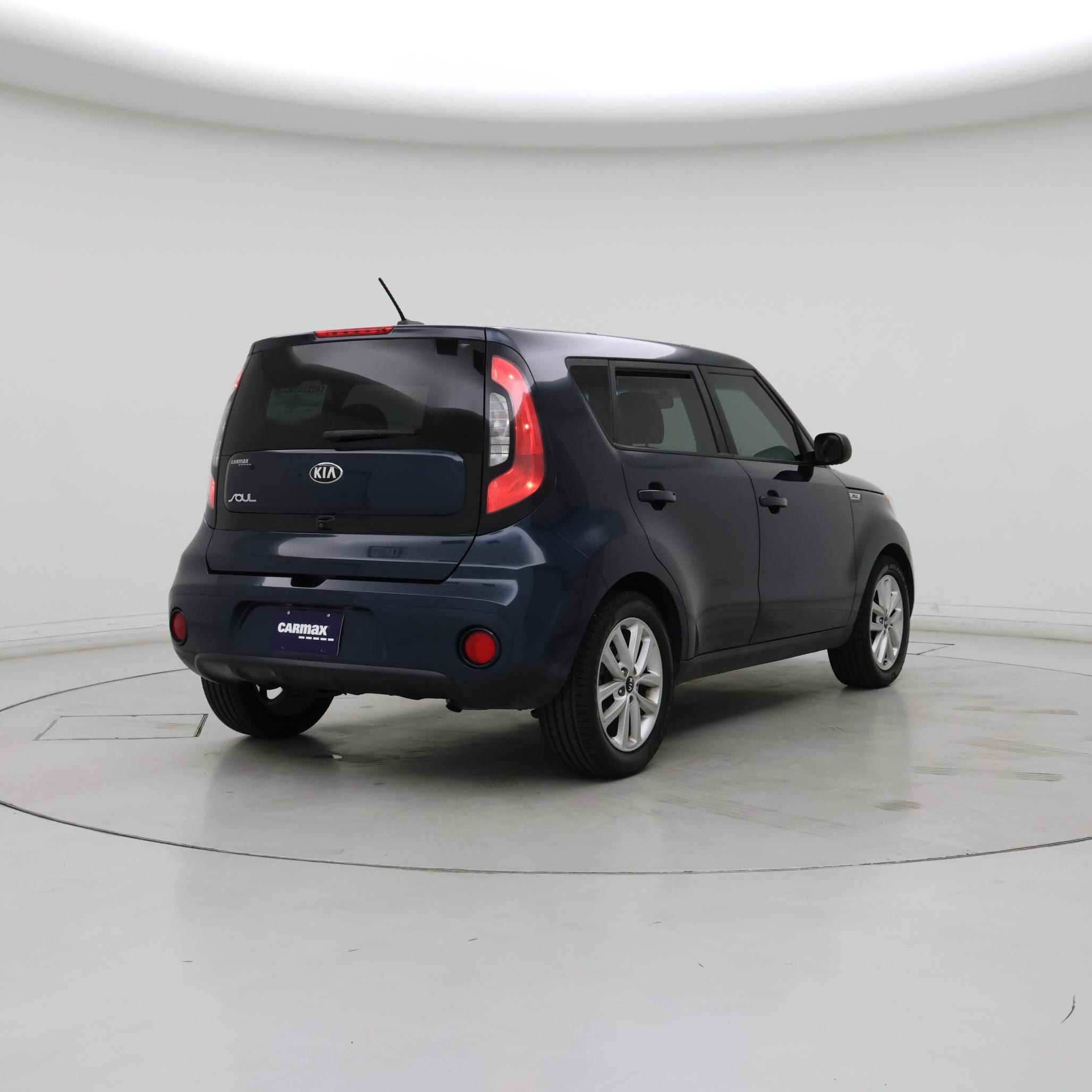 Thumbnail: 2017 Kia Soul - 8
