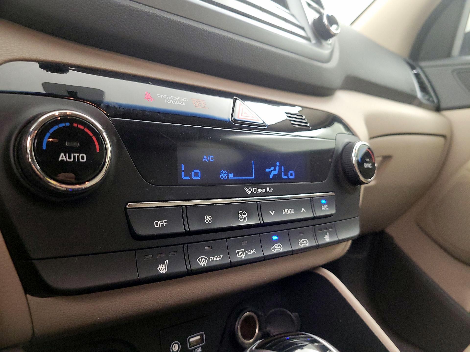 Thumbnail: 2016 Hyundai Tucson - 17