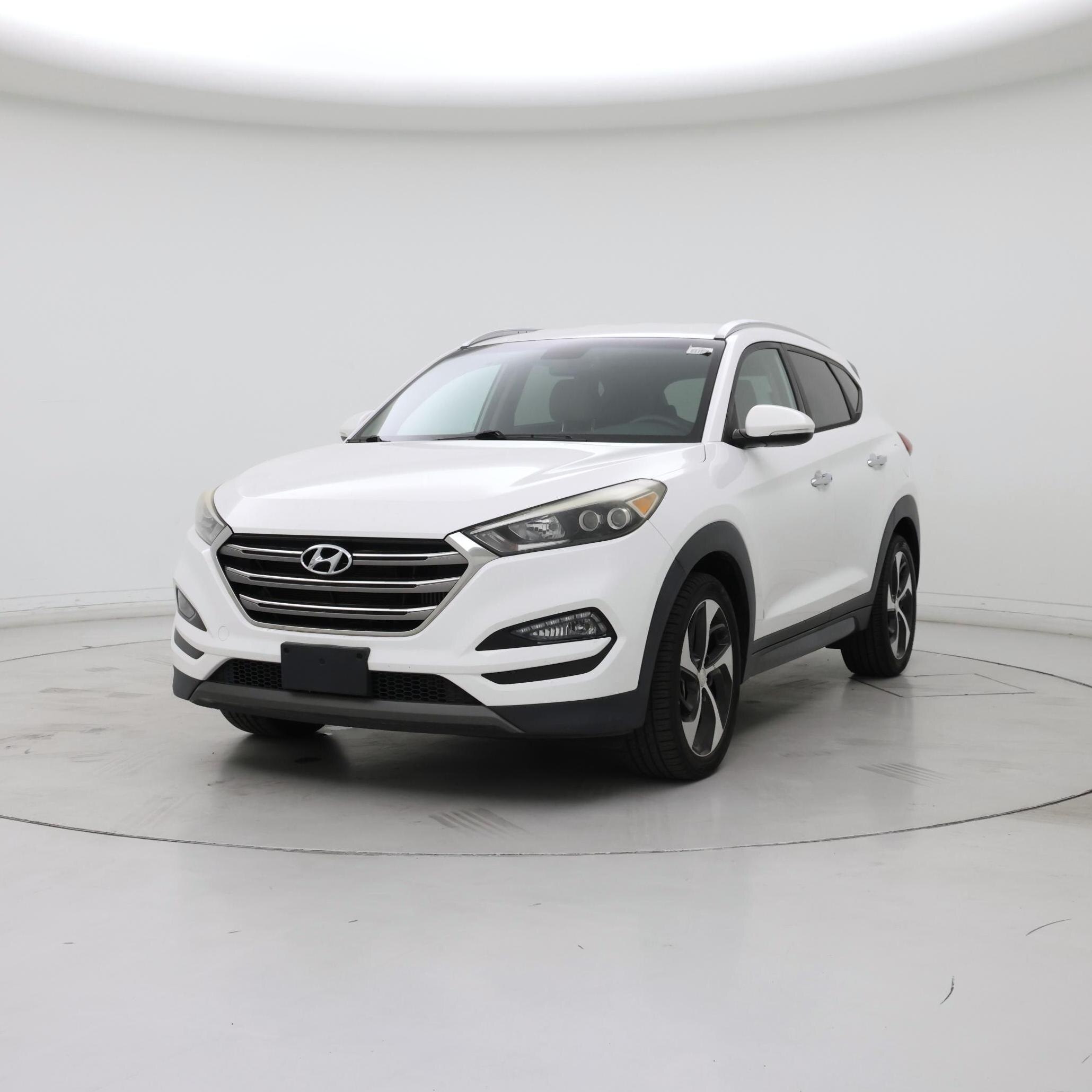 Thumbnail: 2016 Hyundai Tucson - 4