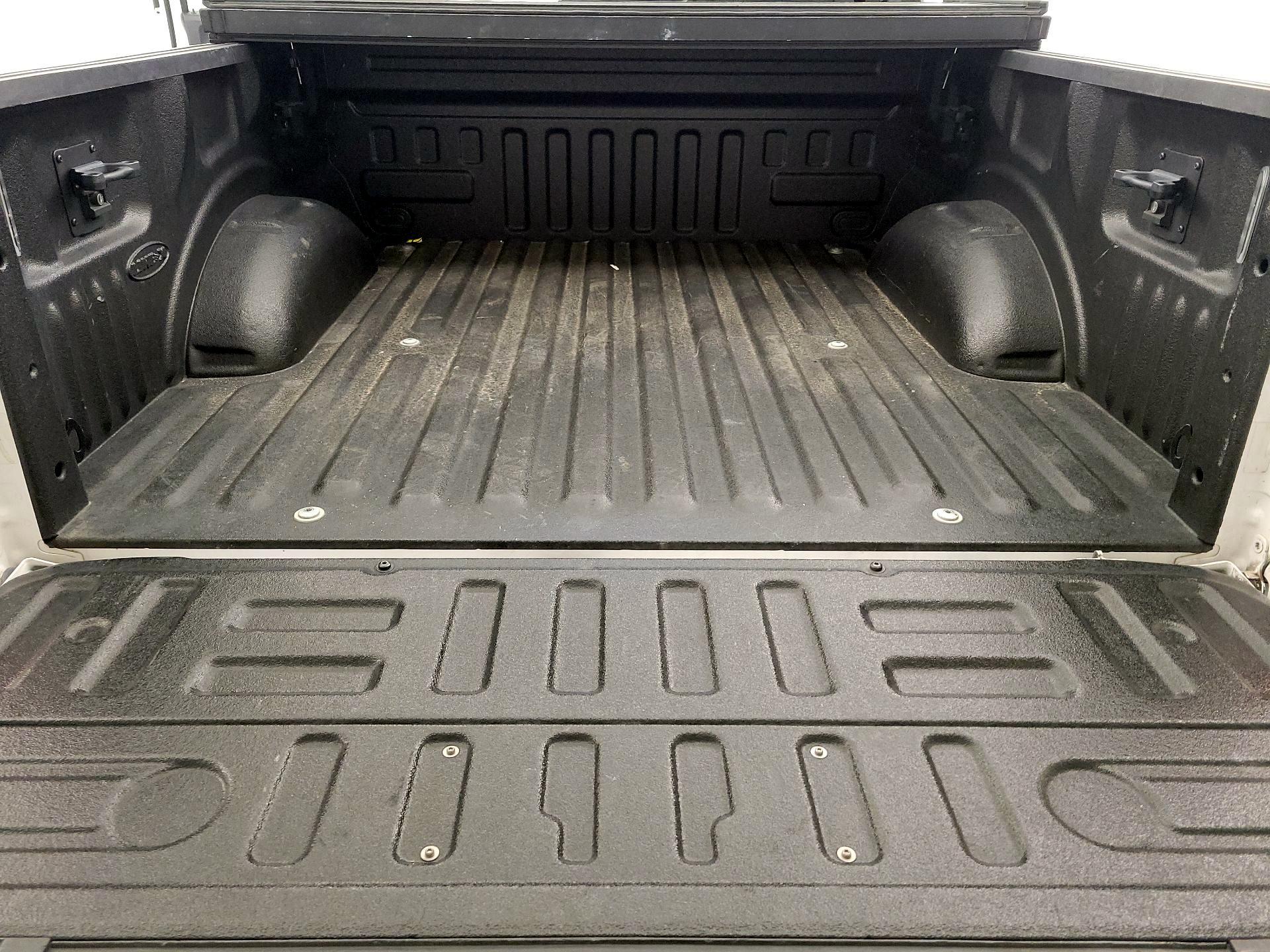 Thumbnail: 2017 Ford F-150 - 20