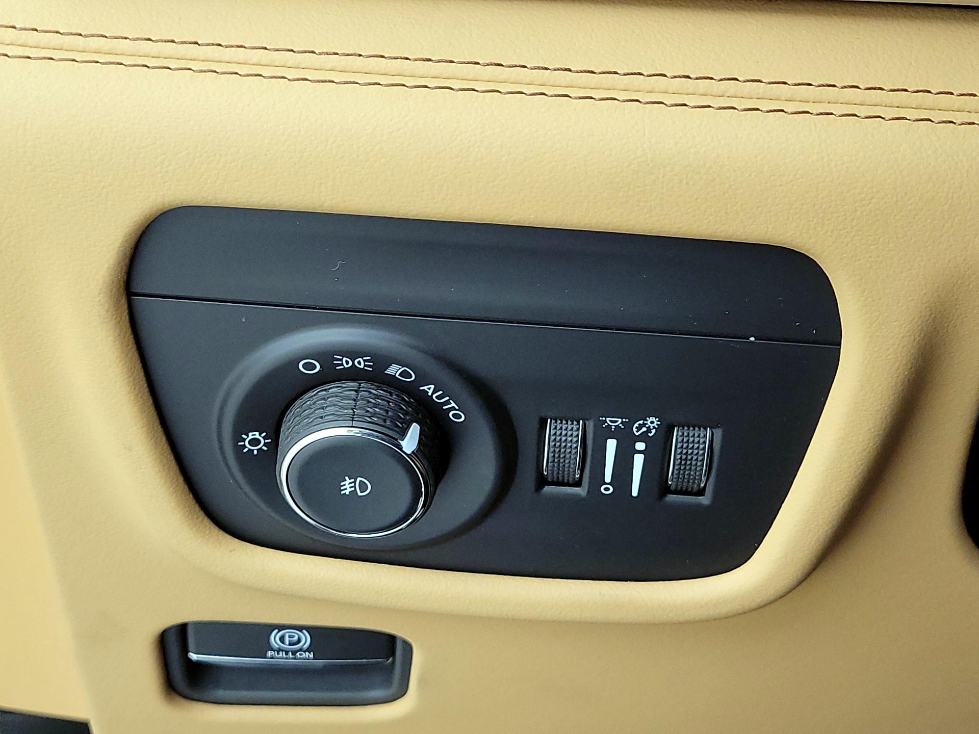 Thumbnail: 2024 Jeep Grand Cherokee - 13