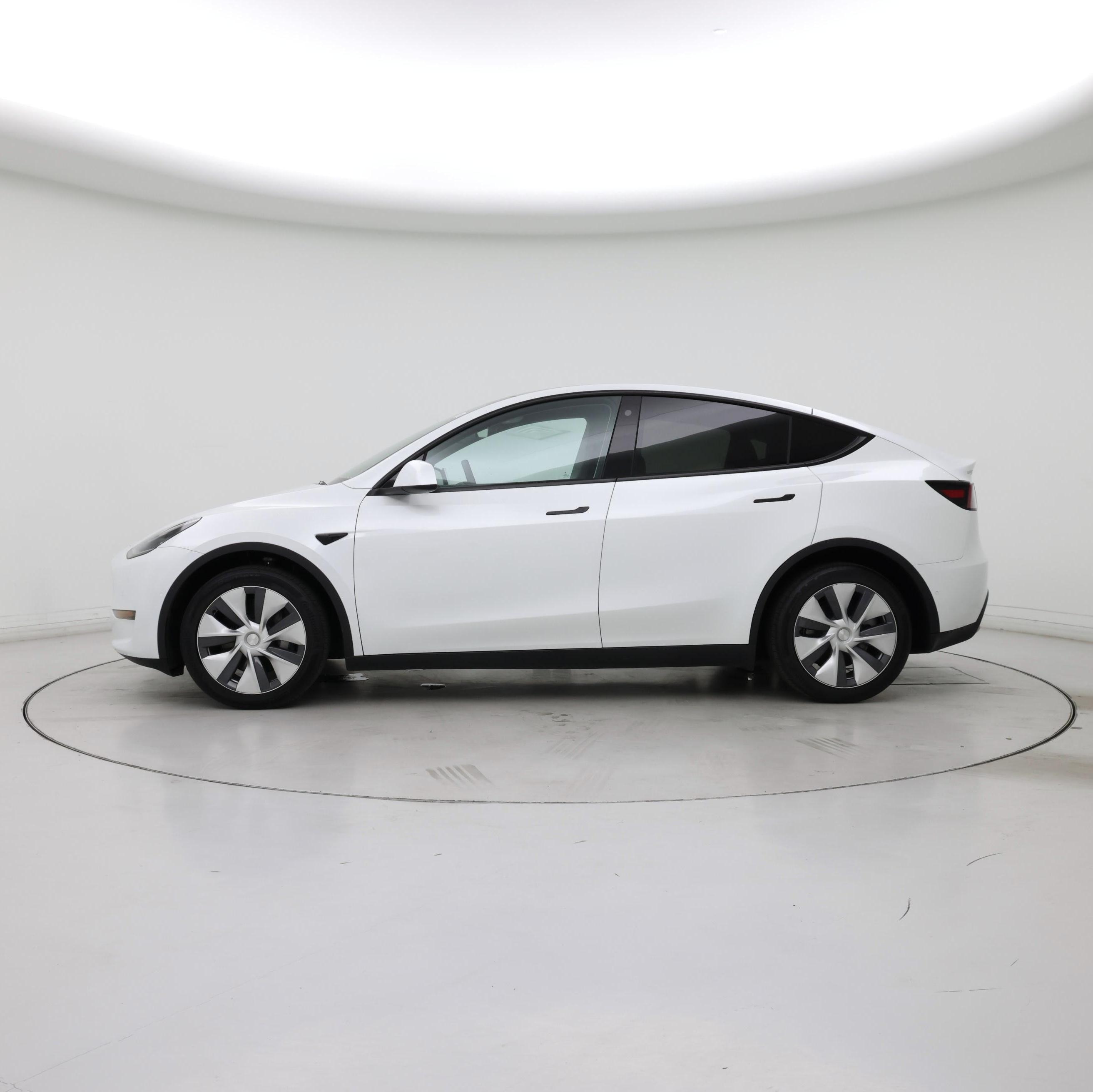 Thumbnail: 2022 Tesla Model Y - 3