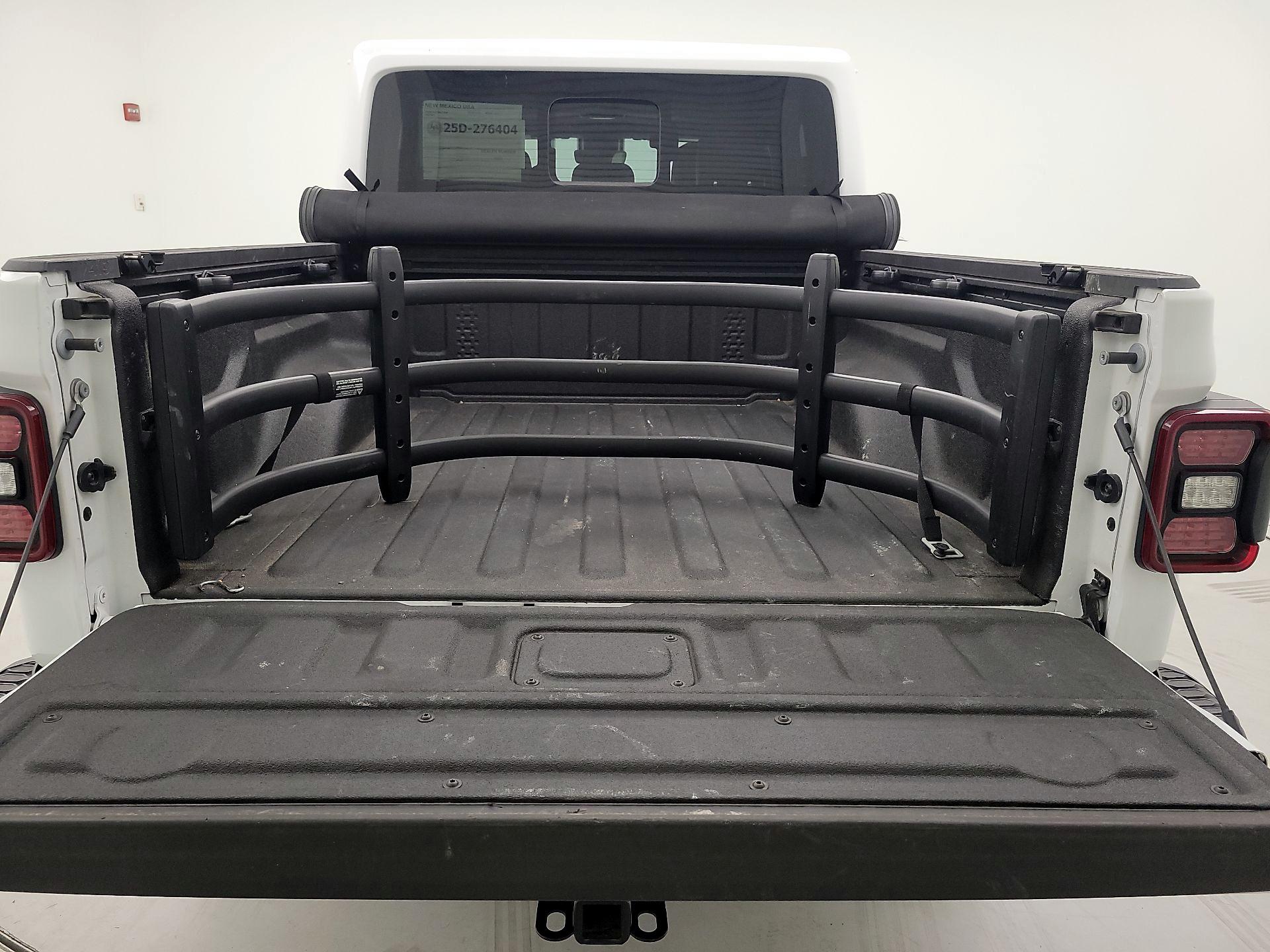 Thumbnail: 2020 Jeep Gladiator - 20