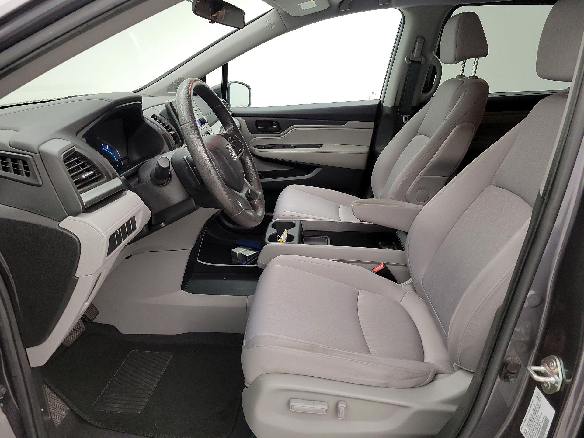 Thumbnail: 2019 Honda Odyssey - 11
