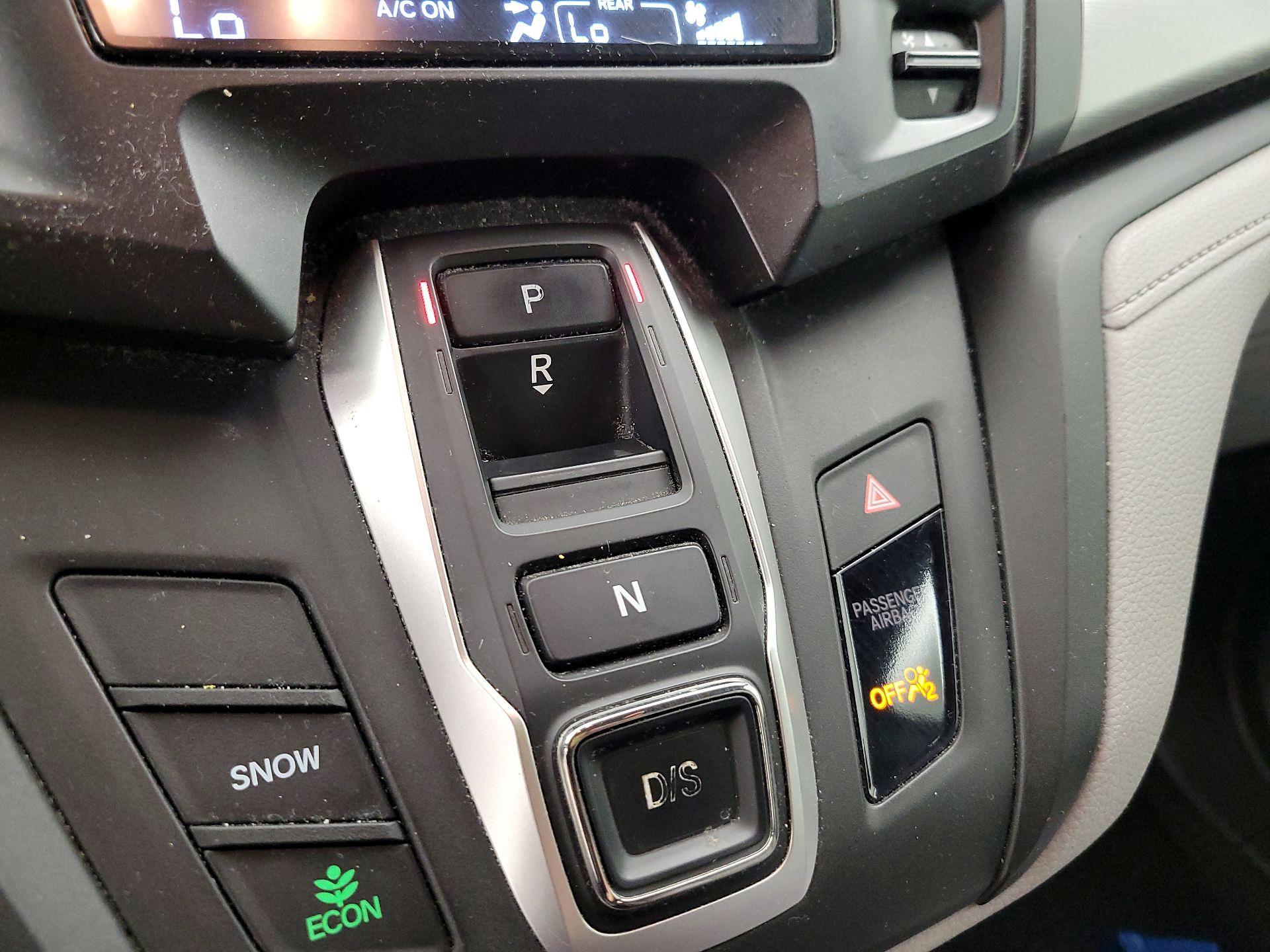 Thumbnail: 2019 Honda Odyssey - 17