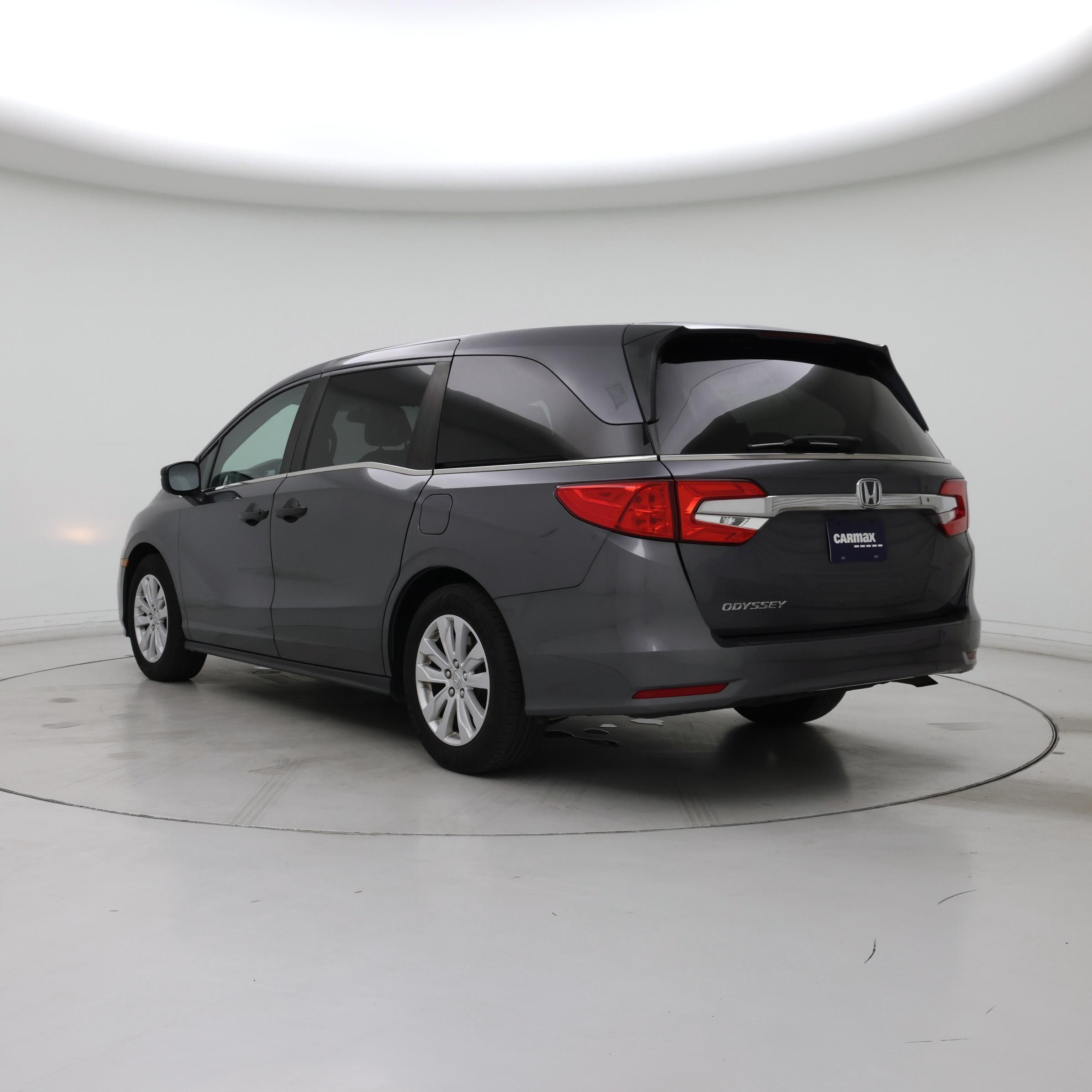 Thumbnail: 2019 Honda Odyssey - 2