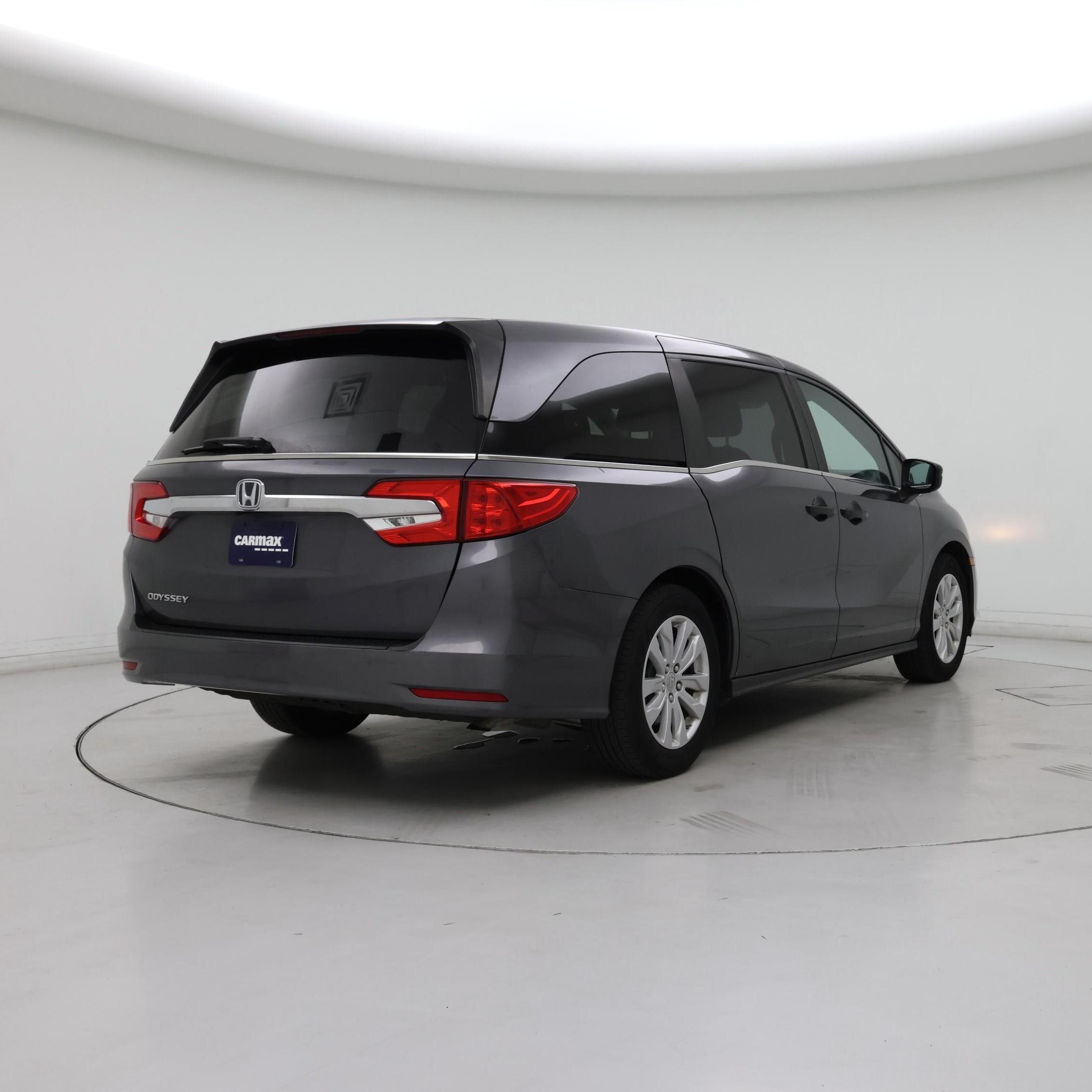 Thumbnail: 2019 Honda Odyssey - 8