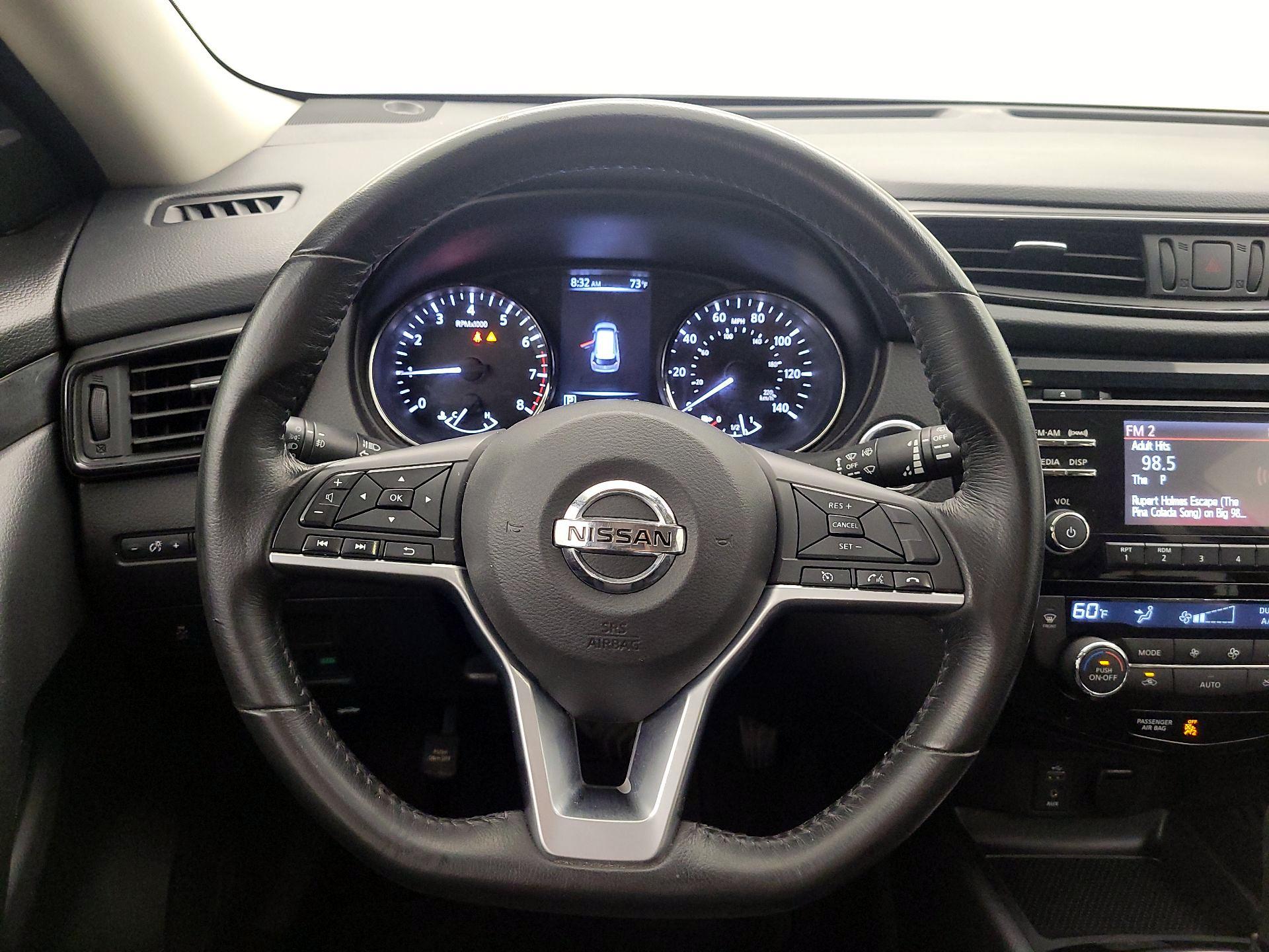 Thumbnail: 2017 Nissan Rogue - 10