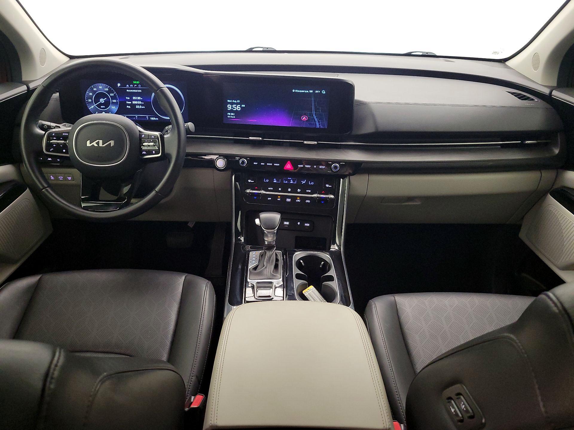 Thumbnail: 2023 Kia Carnival - 9