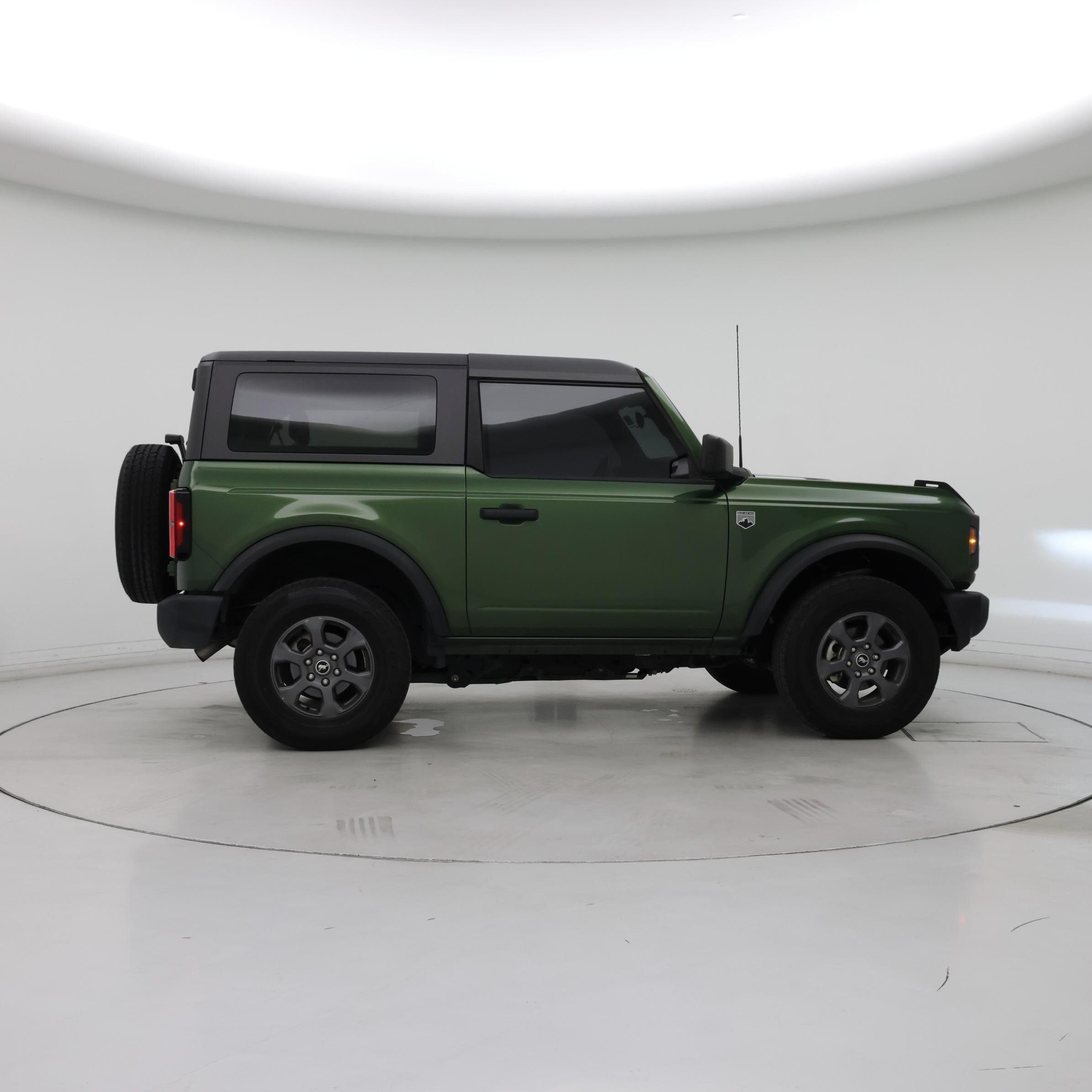 Thumbnail: 2022 Ford Bronco - 7