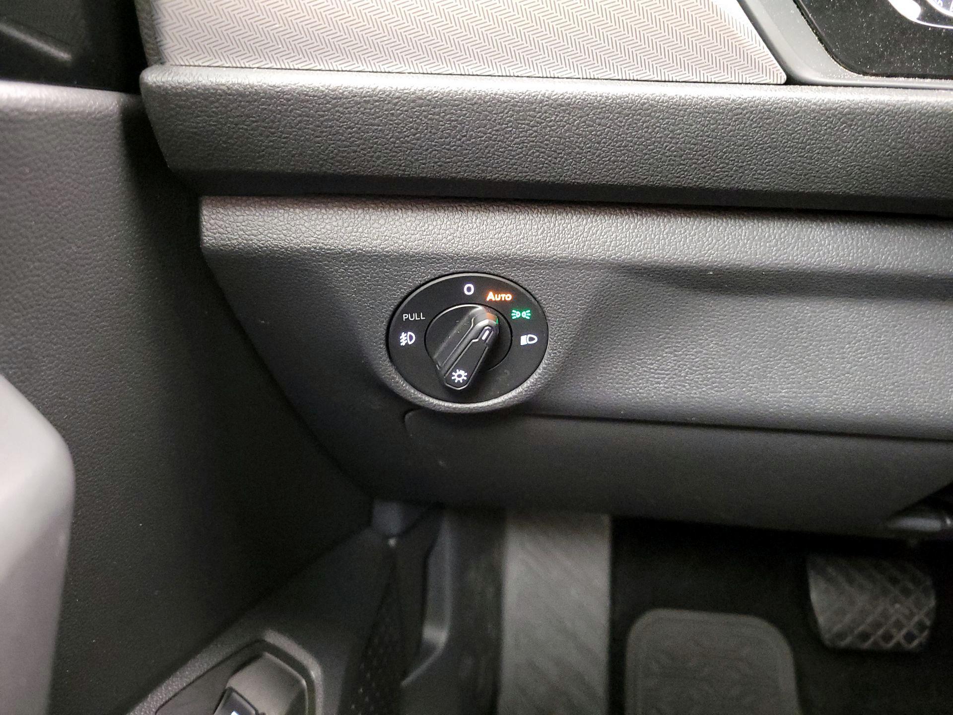 Thumbnail: 2020 Volkswagen Jetta - 13