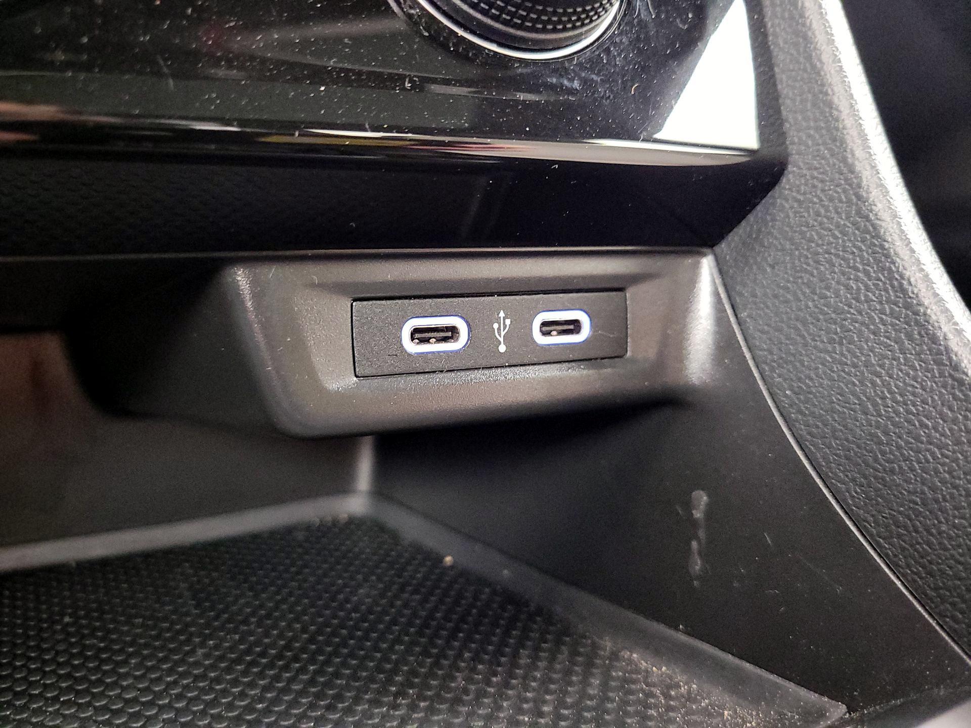 Thumbnail: 2020 Volkswagen Jetta - 18