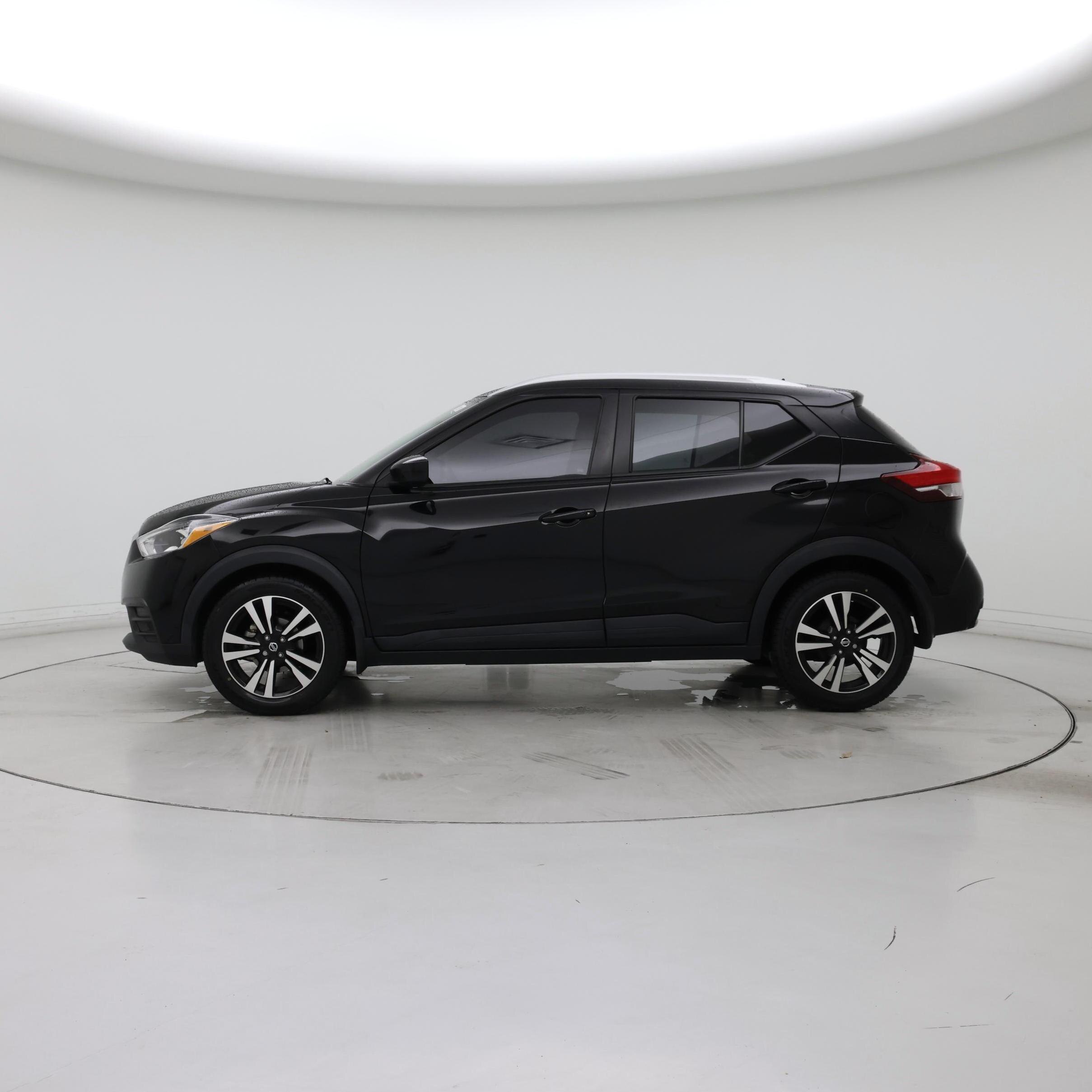 Thumbnail: 2019 Nissan Kicks - 3