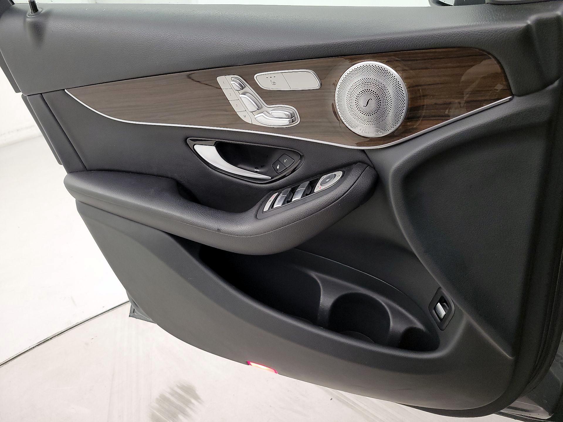 Thumbnail: 2016 Mercedes-Benz GLC - 12