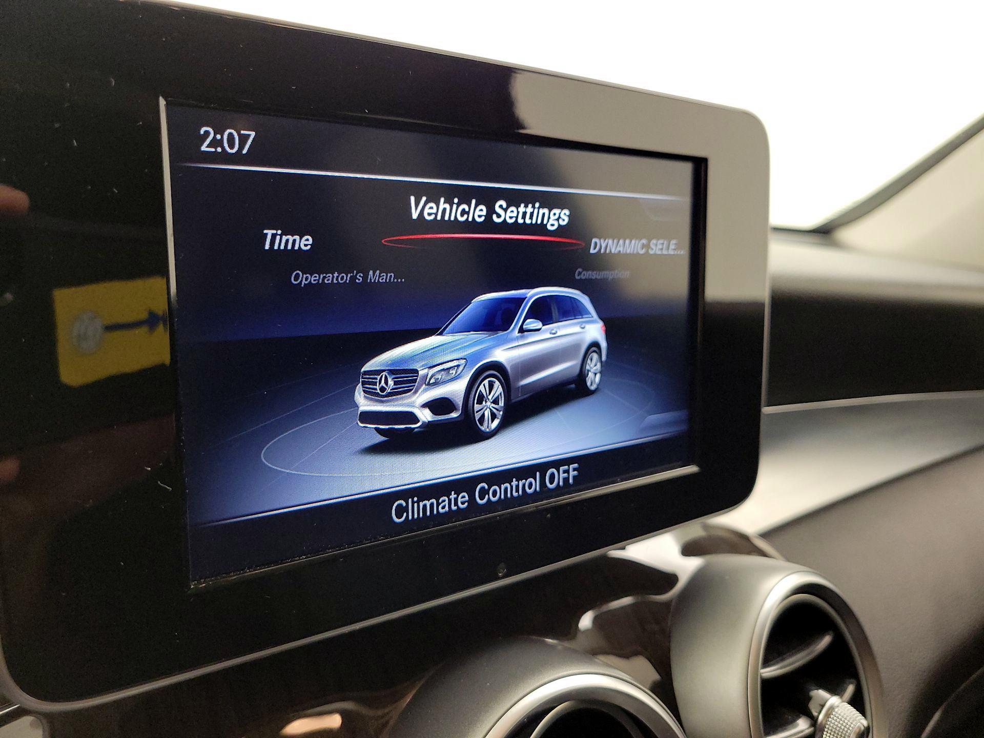 Thumbnail: 2016 Mercedes-Benz GLC - 15