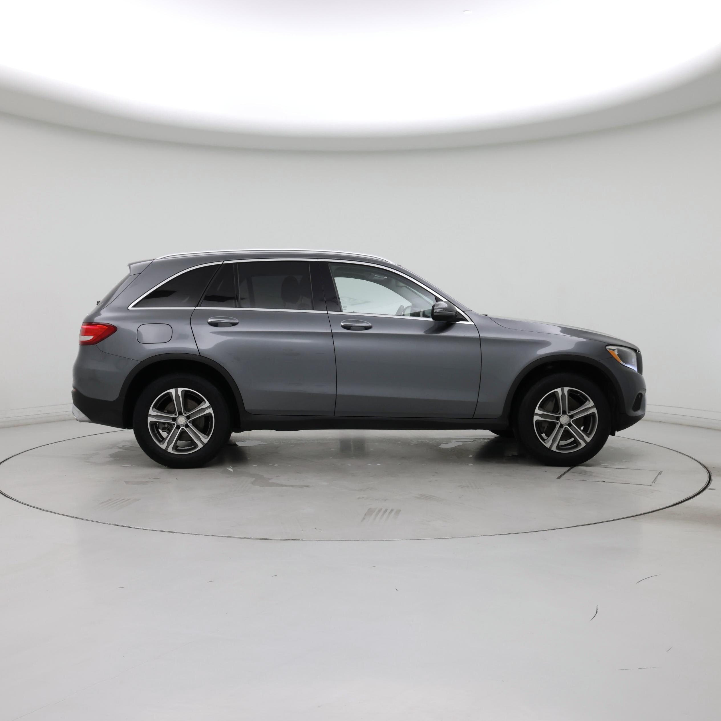 Thumbnail: 2016 Mercedes-Benz GLC - 7