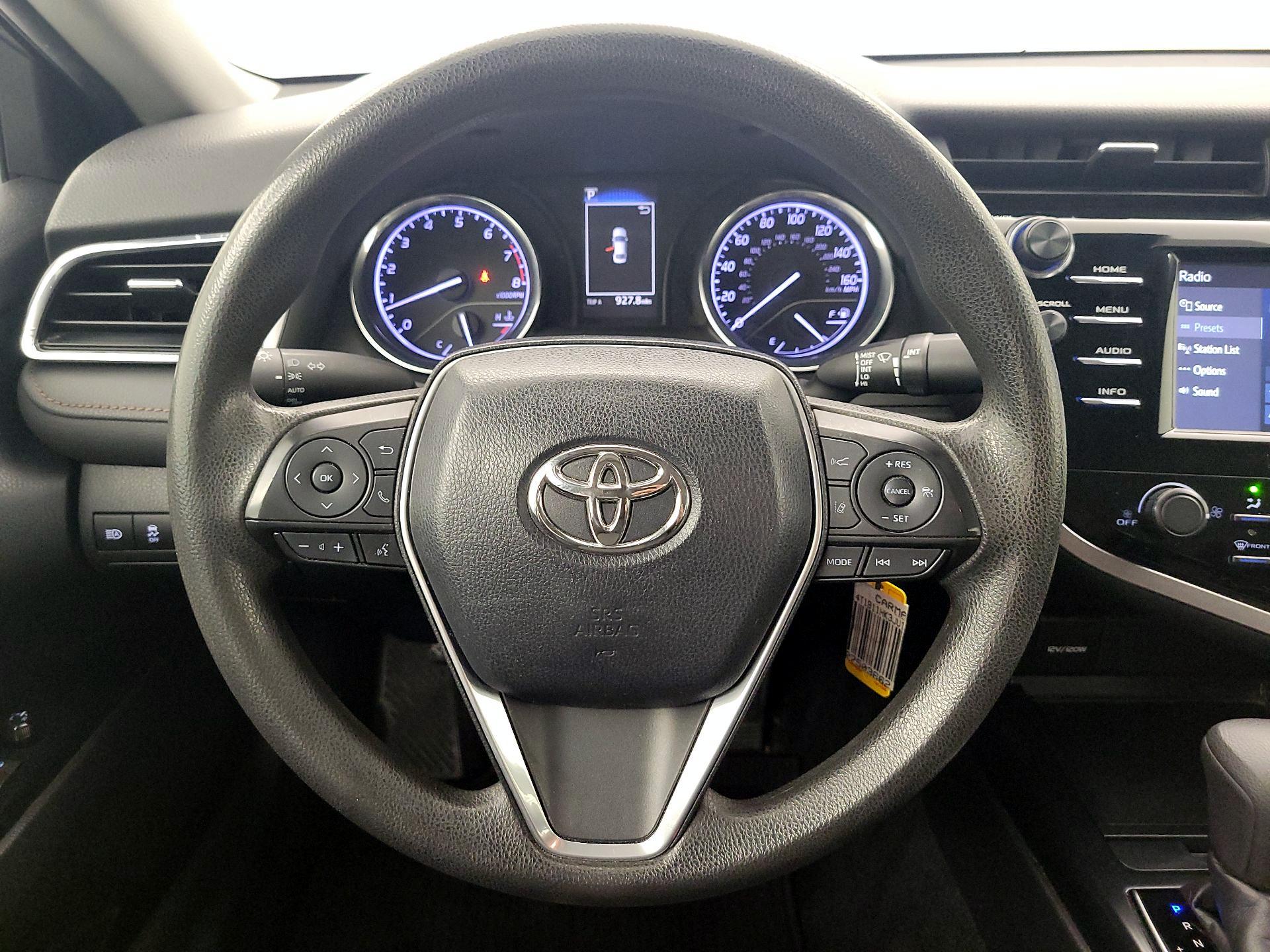 Thumbnail: 2018 Toyota Camry - 10