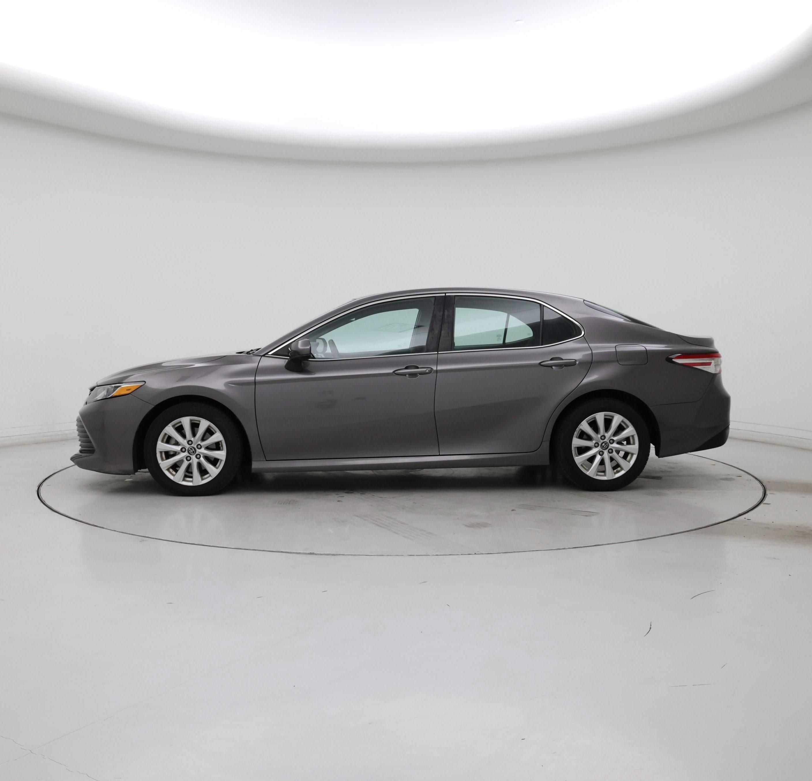 Thumbnail: 2018 Toyota Camry - 3