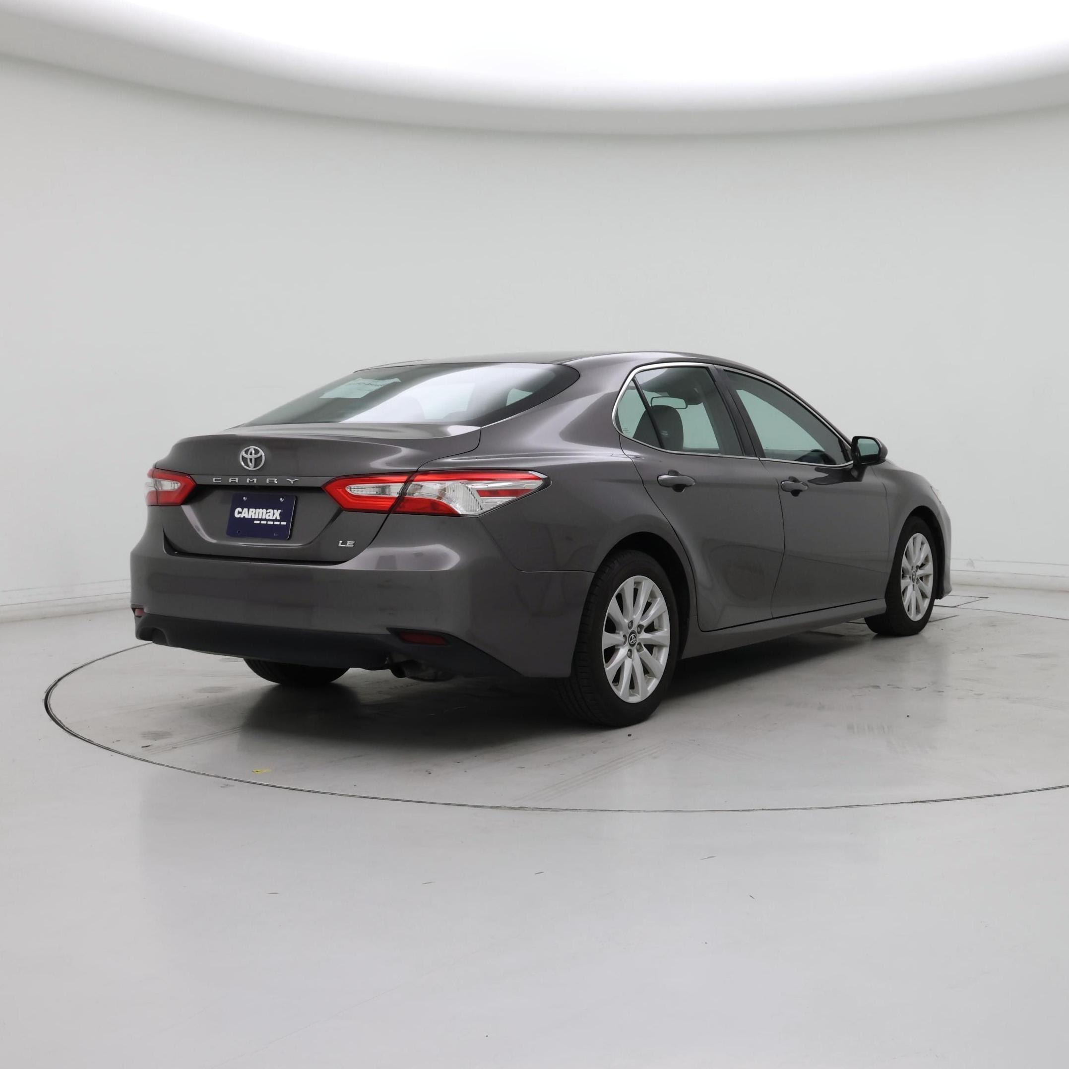 Thumbnail: 2018 Toyota Camry - 8
