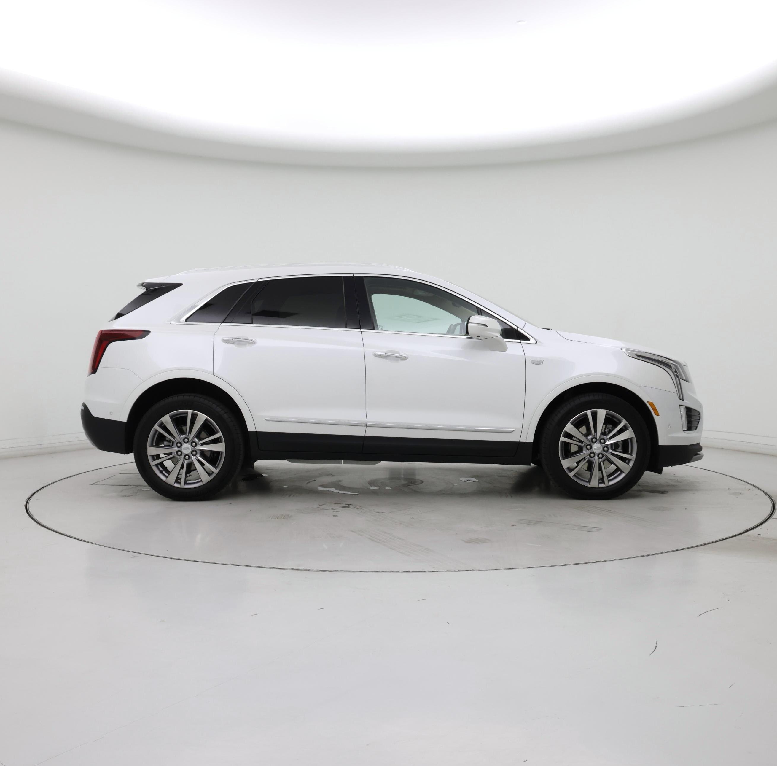 Thumbnail: 2024 Cadillac XT5 - 7