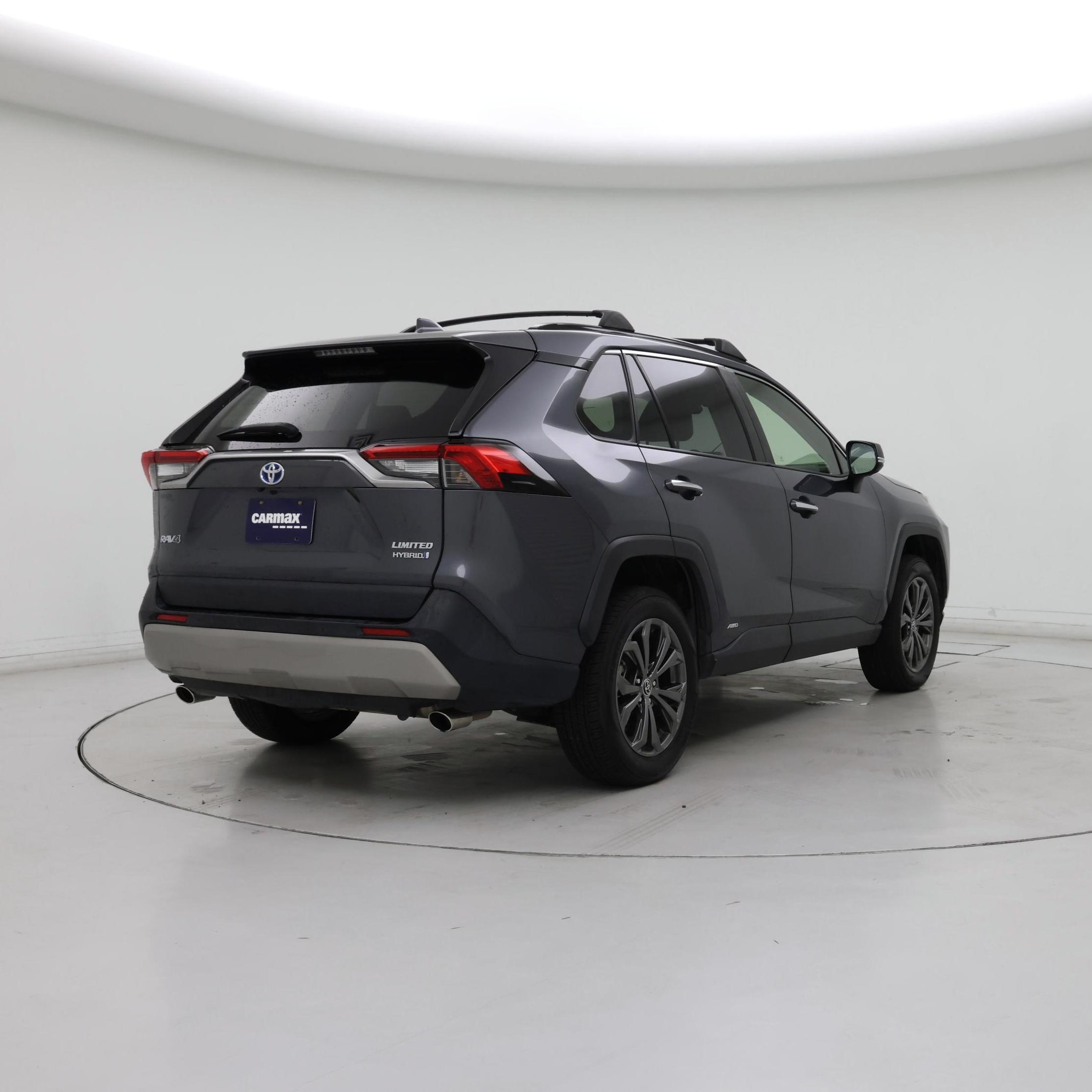 Thumbnail: 2022 Toyota RAV4 - 8