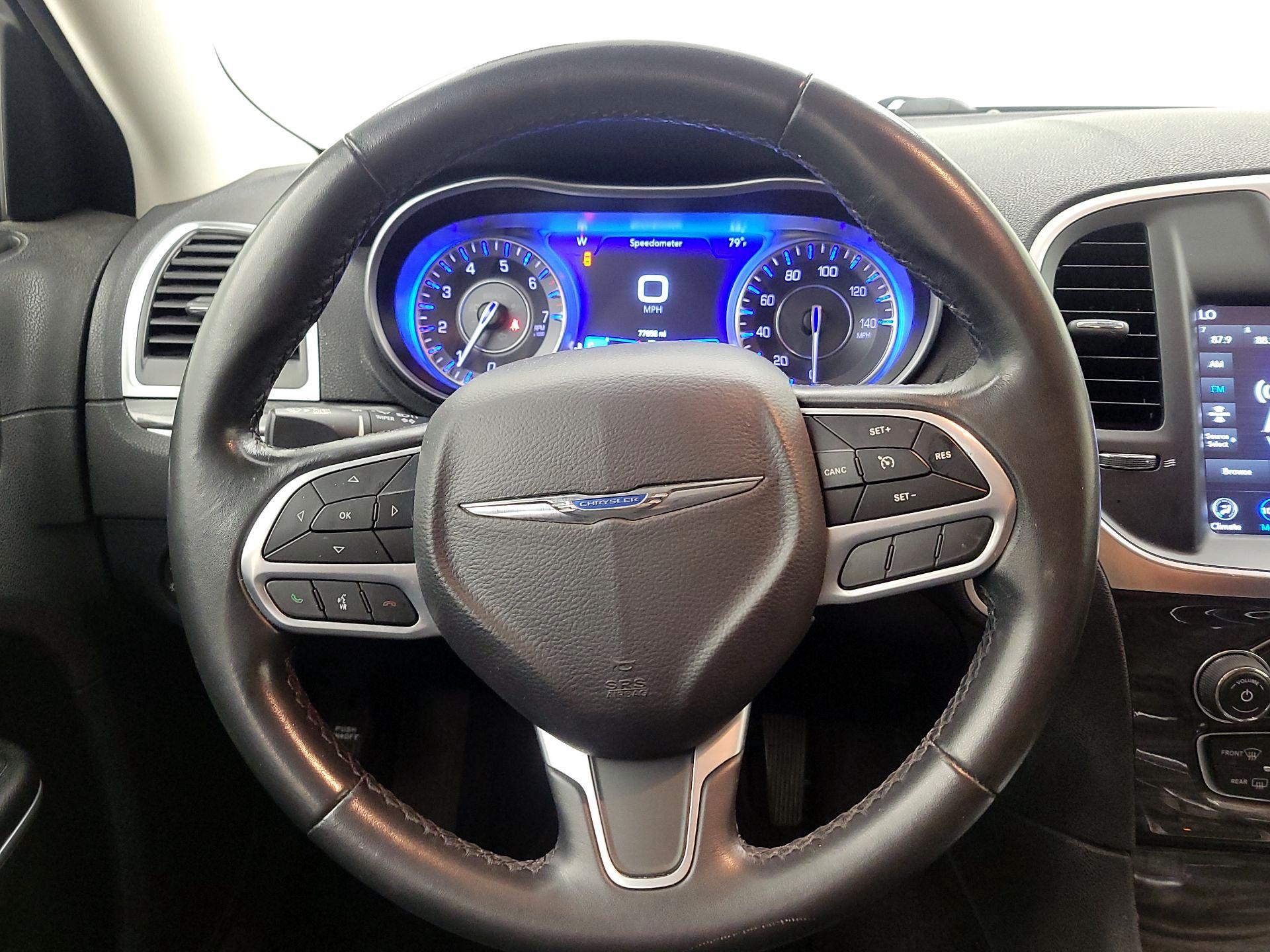 Thumbnail: 2021 Chrysler 300 - 10