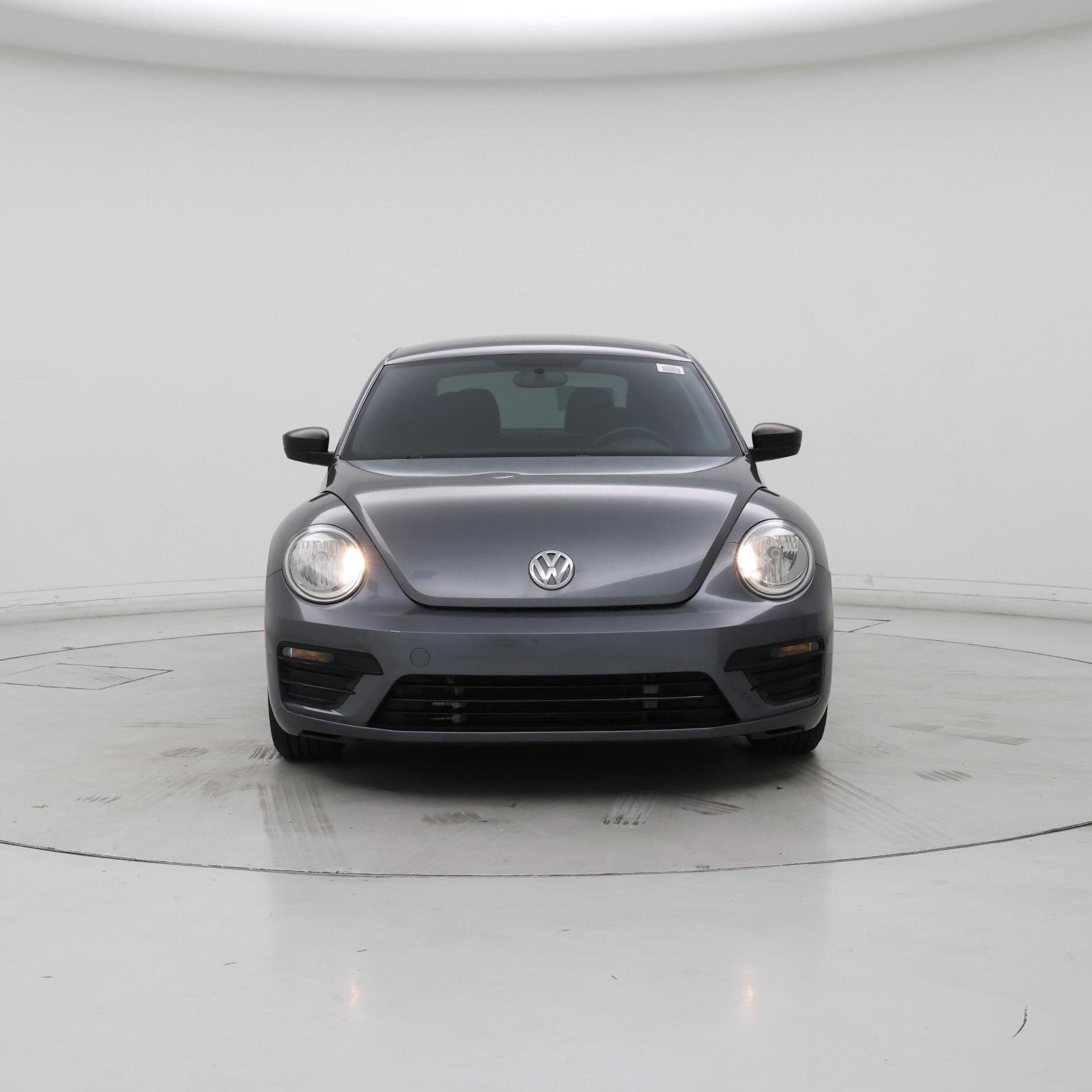 Thumbnail: 2018 Volkswagen Beetle - 5
