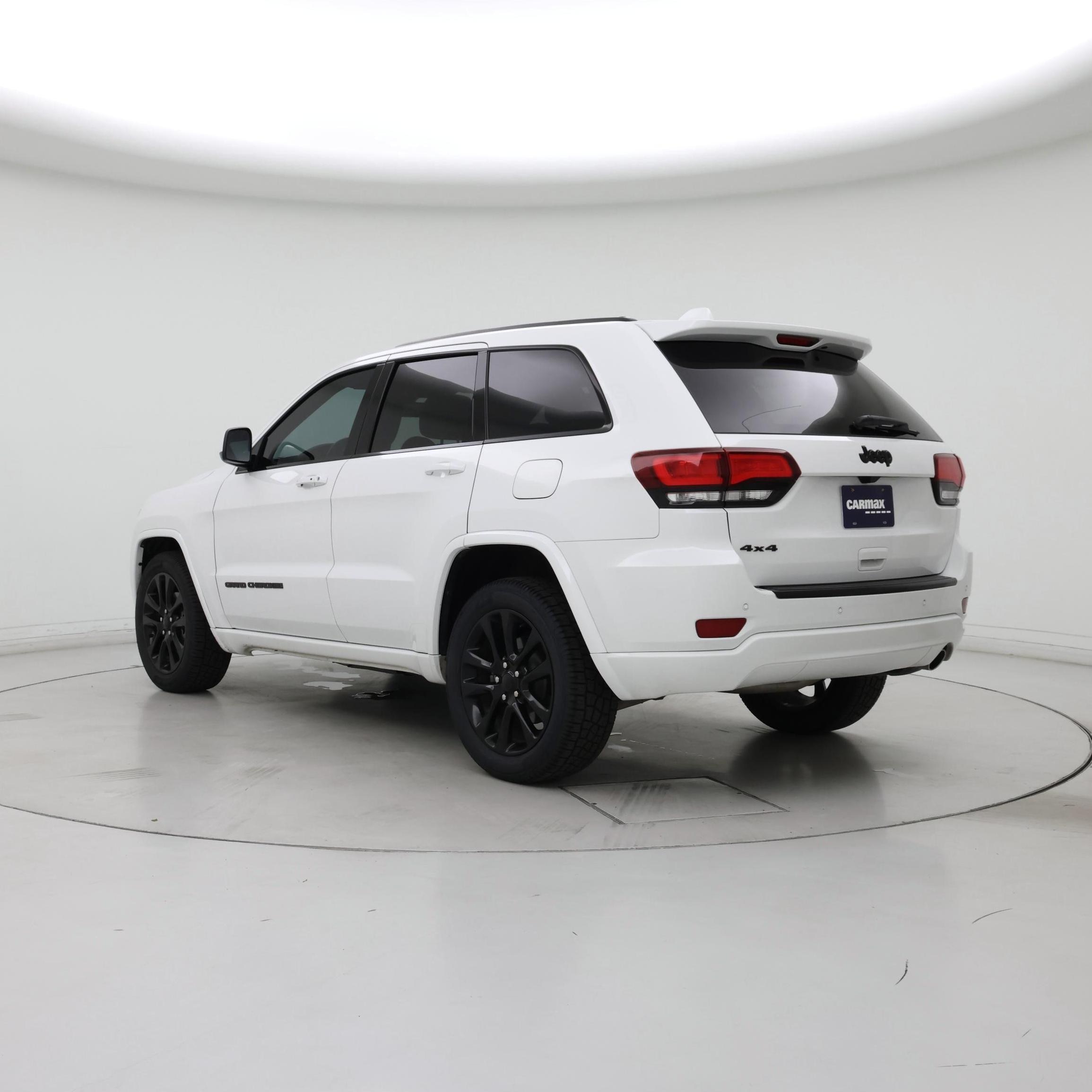 Thumbnail: 2018 Jeep Grand Cherokee - 2