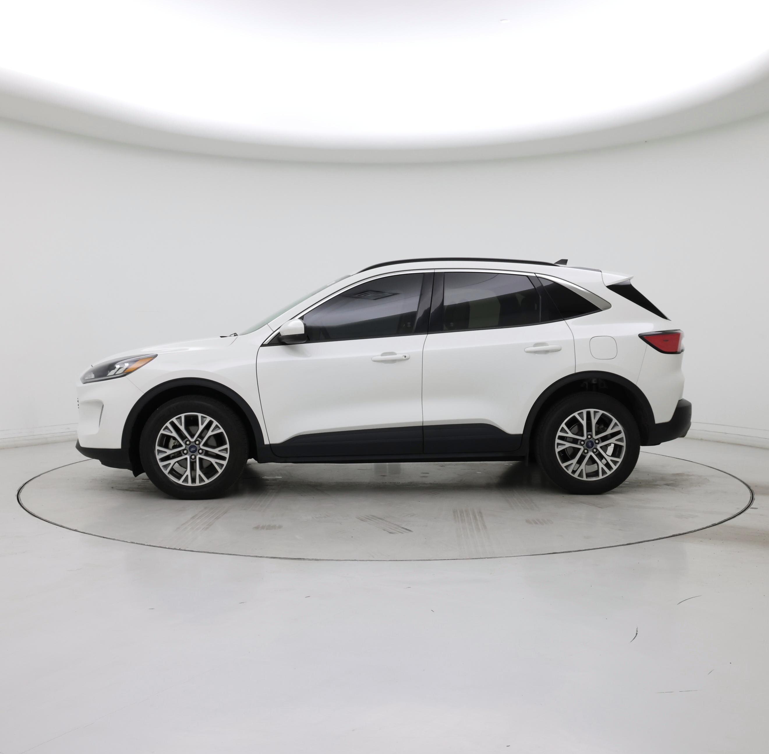 Thumbnail: 2022 Ford Escape - 3