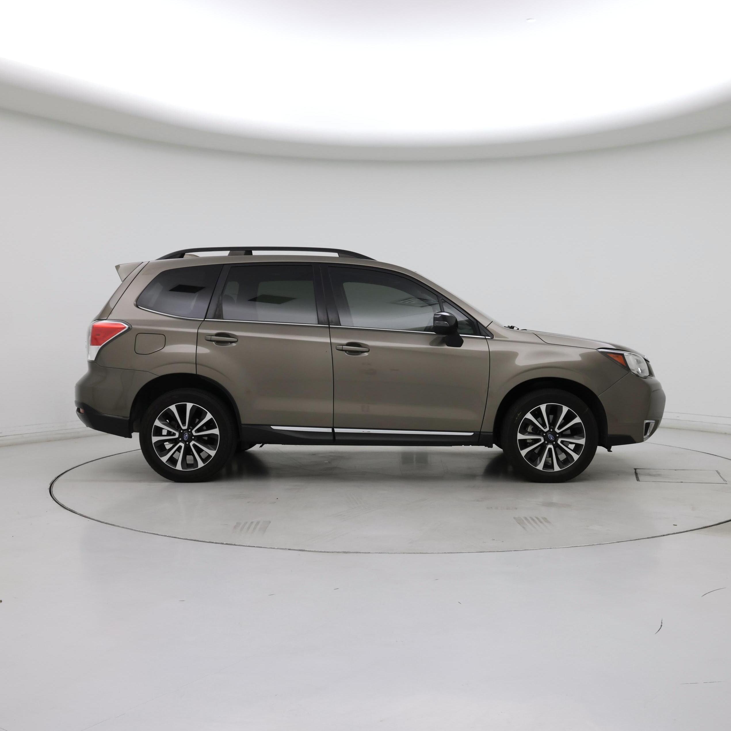 Thumbnail: 2017 Subaru Forester - 7