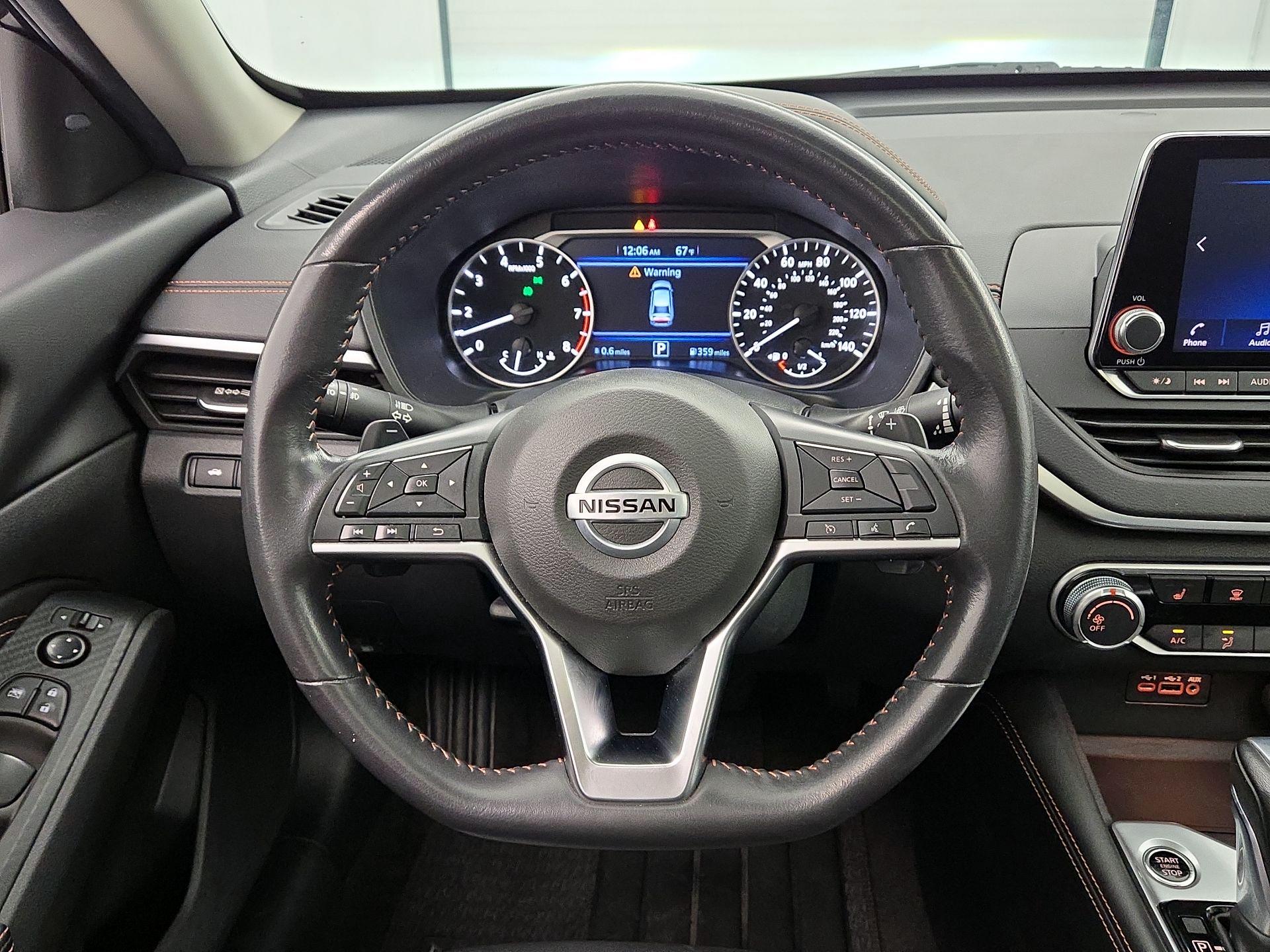 Thumbnail: 2022 Nissan Altima - 10