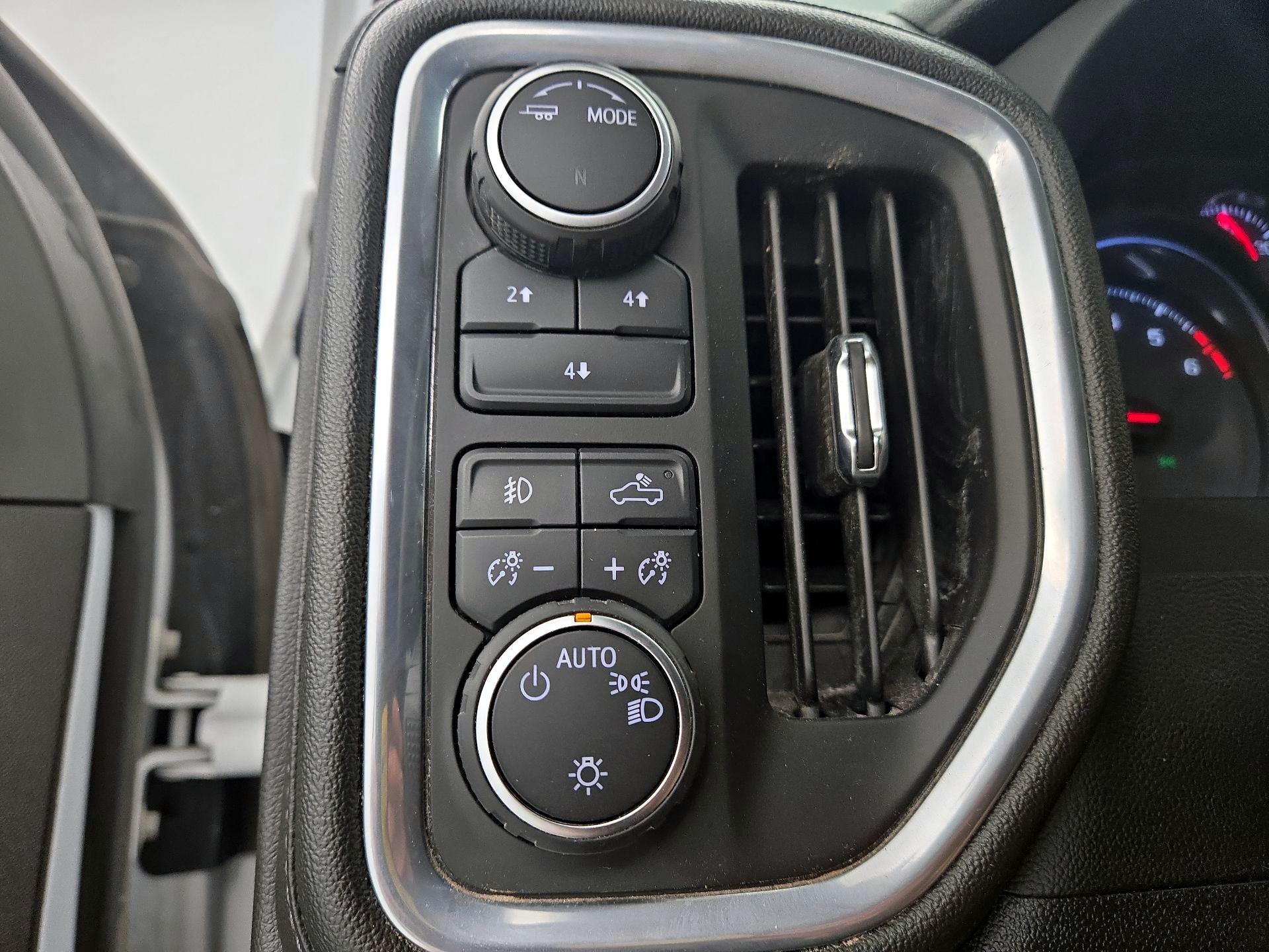 Thumbnail: 2023 Chevrolet Silverado 2500 - 13