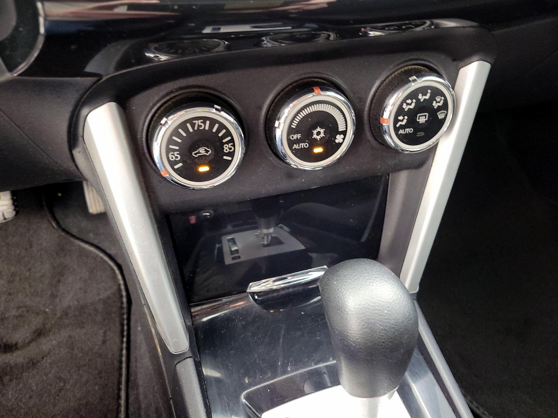 Thumbnail: 2016 Mitsubishi Lancer - 14