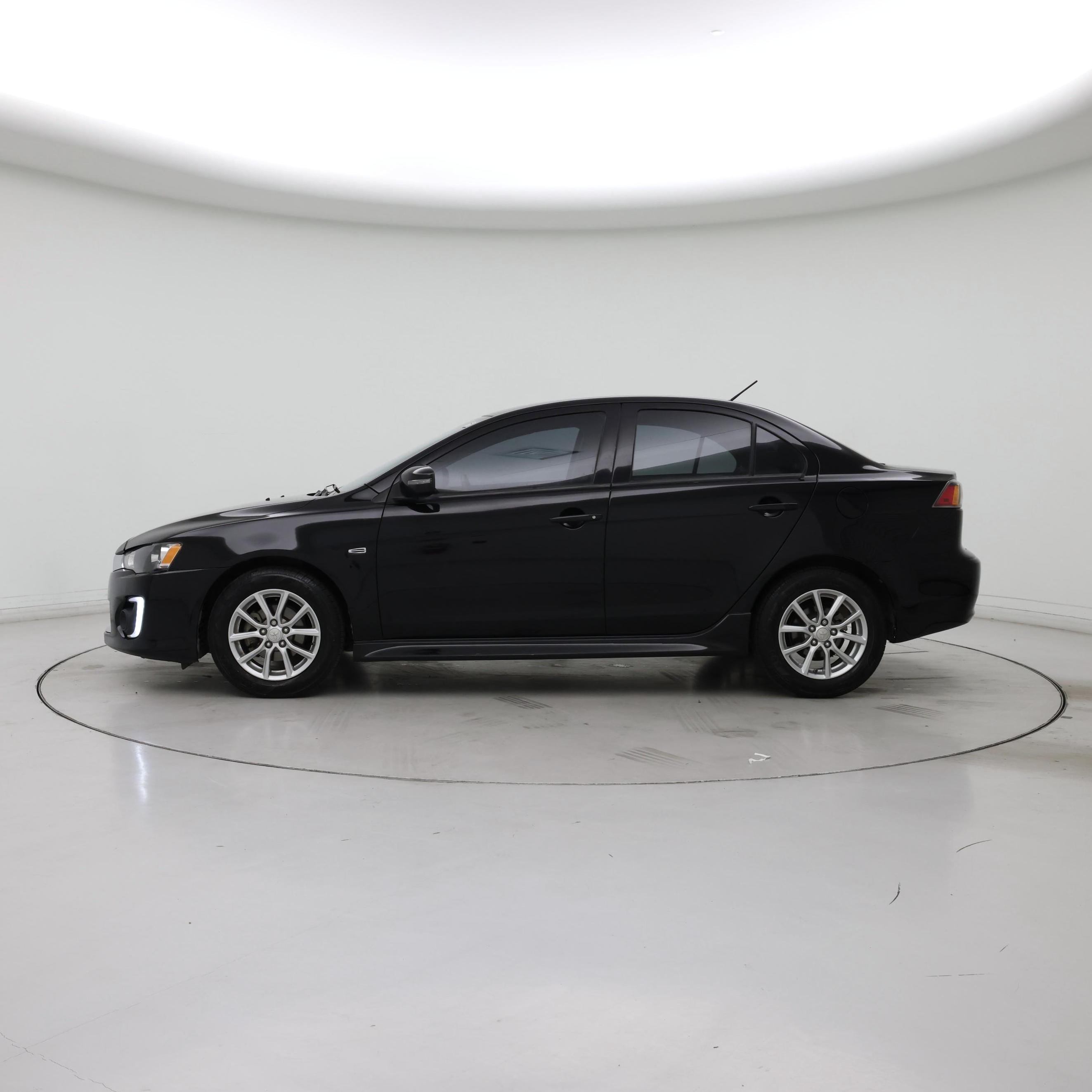 Thumbnail: 2016 Mitsubishi Lancer - 3