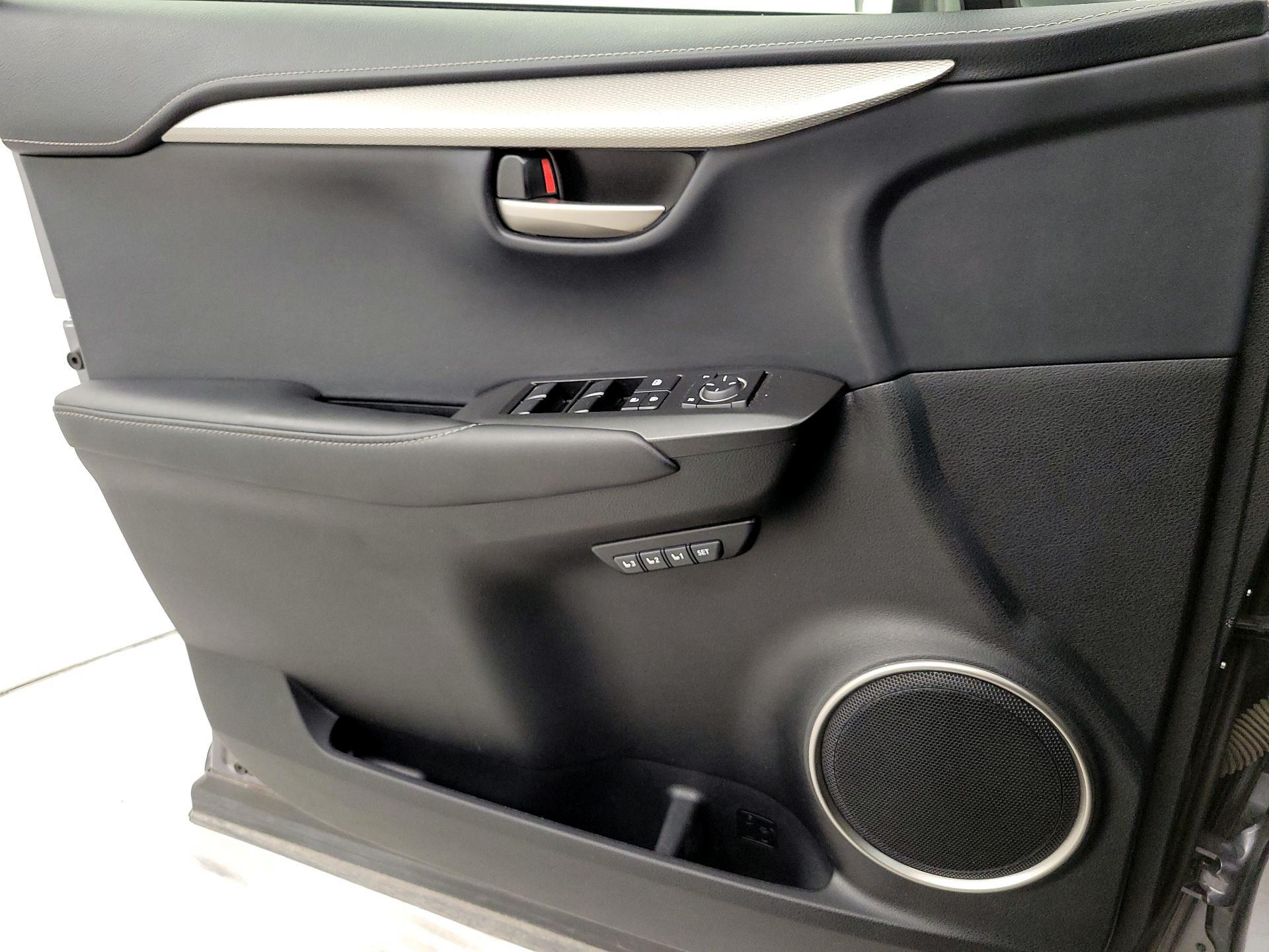 Thumbnail: 2016 Lexus NX - 12