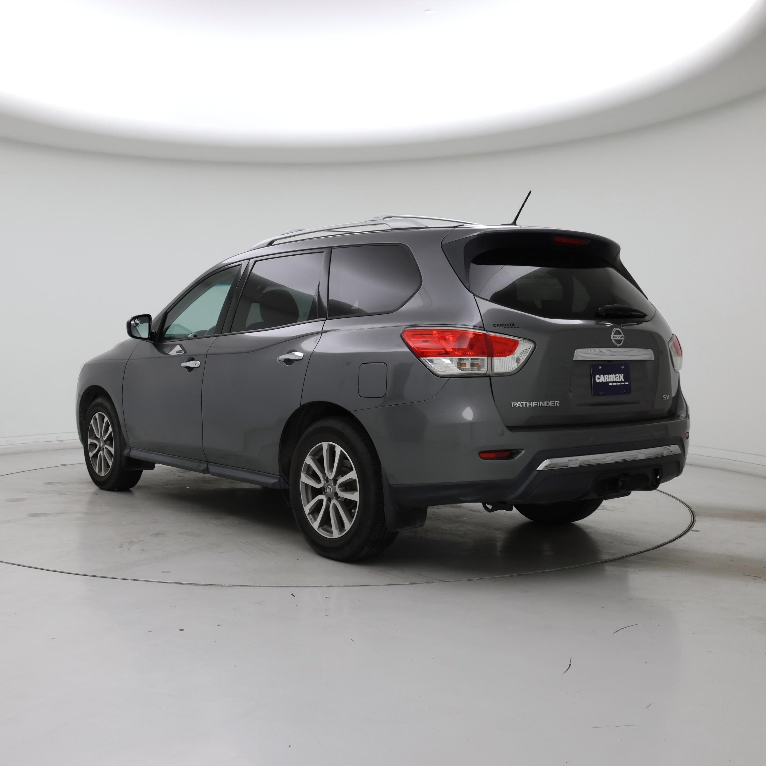 Thumbnail: 2015 Nissan Pathfinder - 2