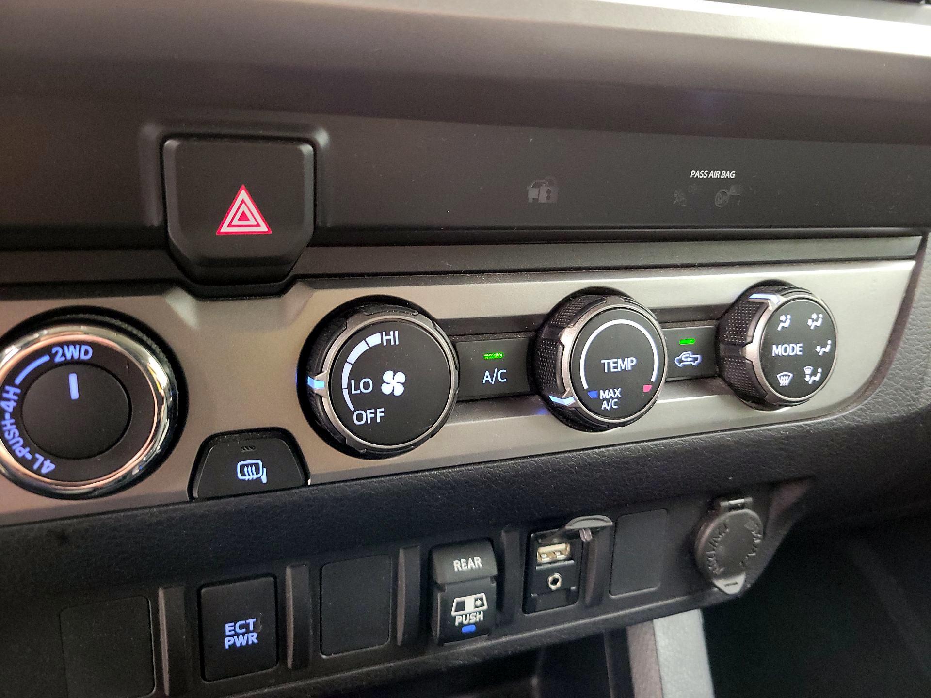 Thumbnail: 2019 Toyota Tacoma - 16