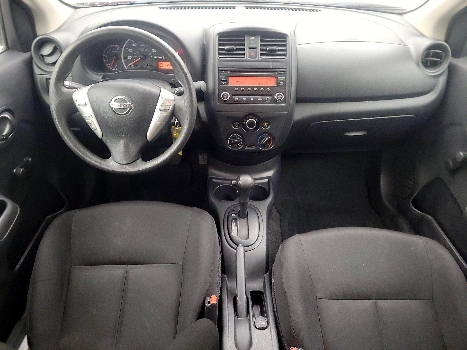 Thumbnail: 2016 Nissan Versa - 9