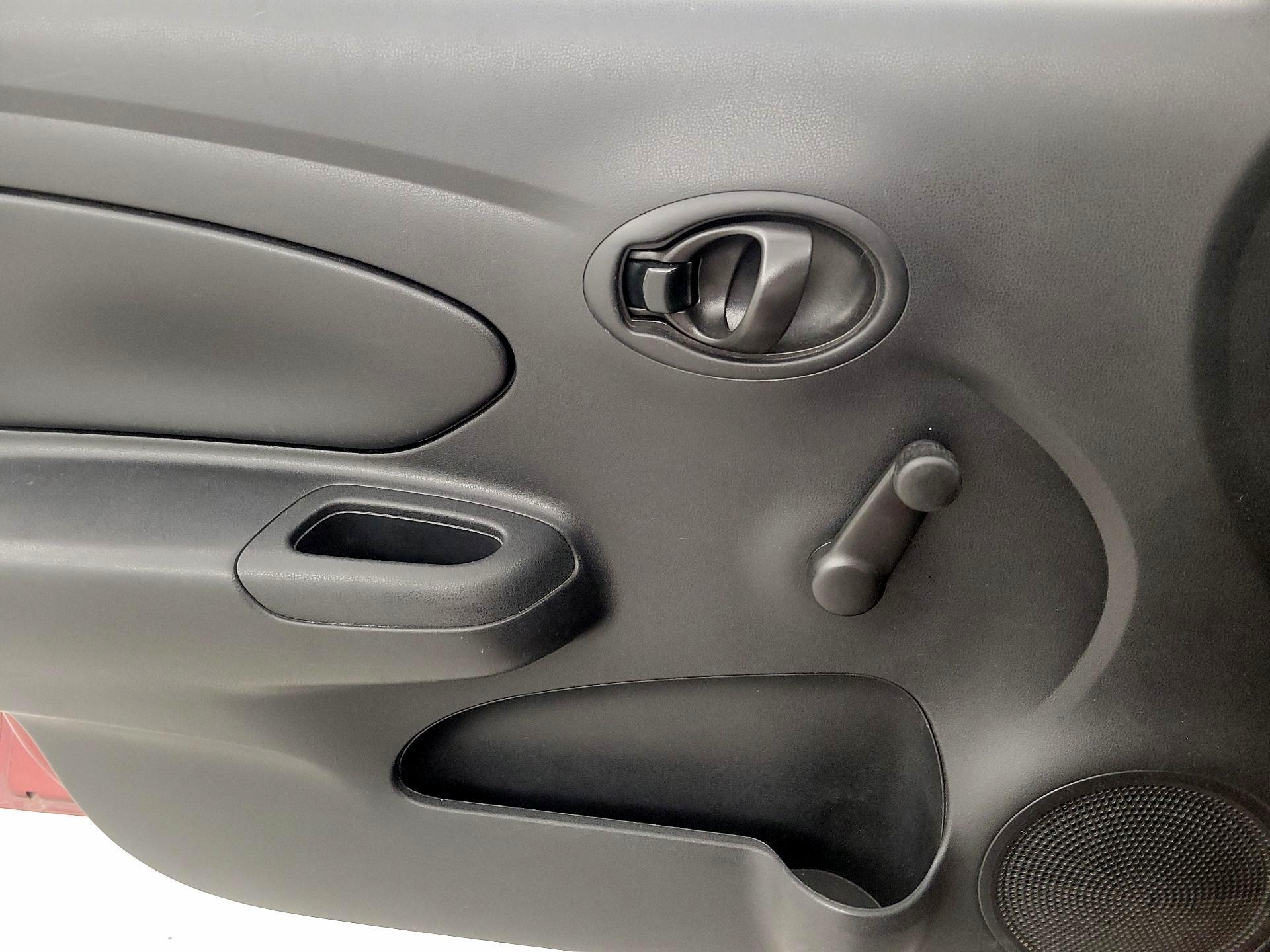 Thumbnail: 2016 Nissan Versa - 12