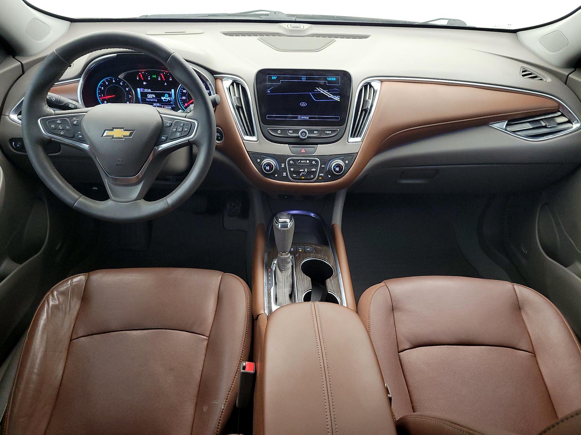 Thumbnail: 2017 Chevrolet Malibu - 9