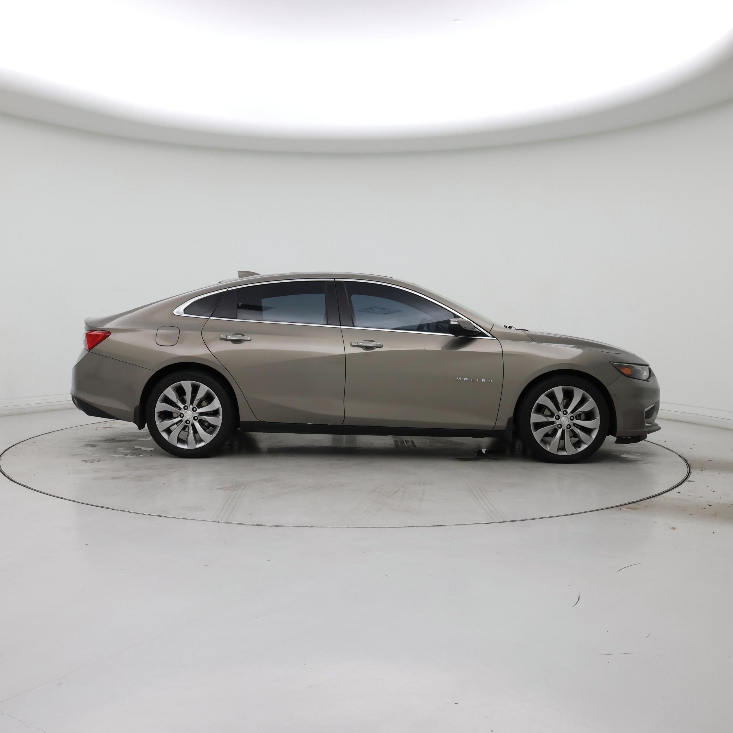 Thumbnail: 2017 Chevrolet Malibu - 7