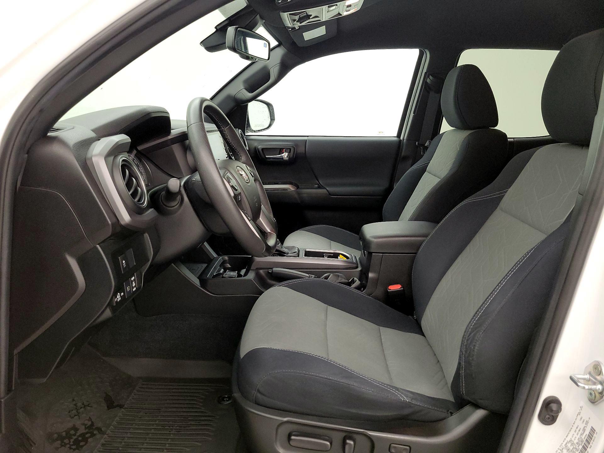 Thumbnail: 2021 Toyota Tacoma - 11